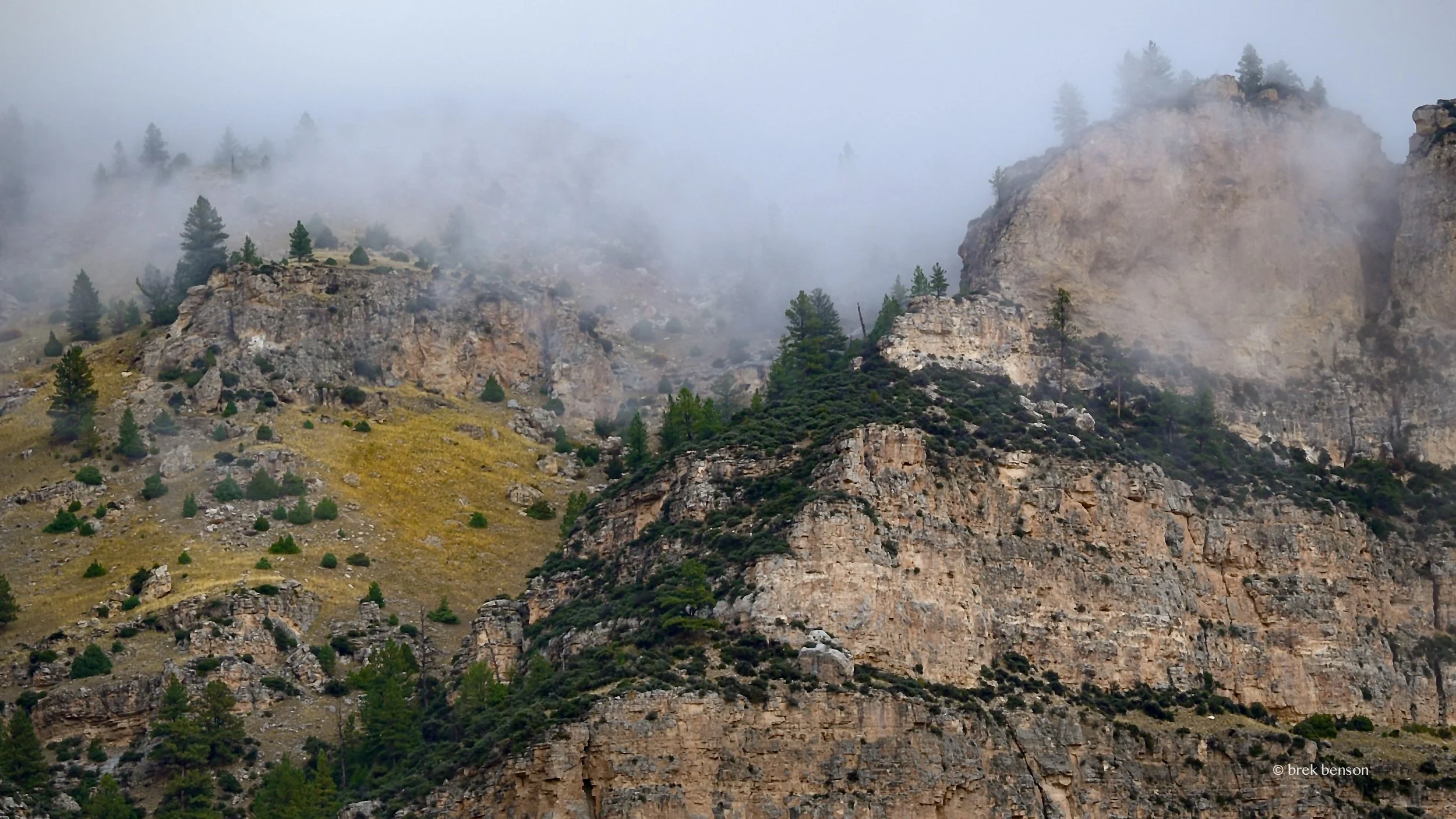 Big Horn Mtns Fog LG 300dpi .jpg