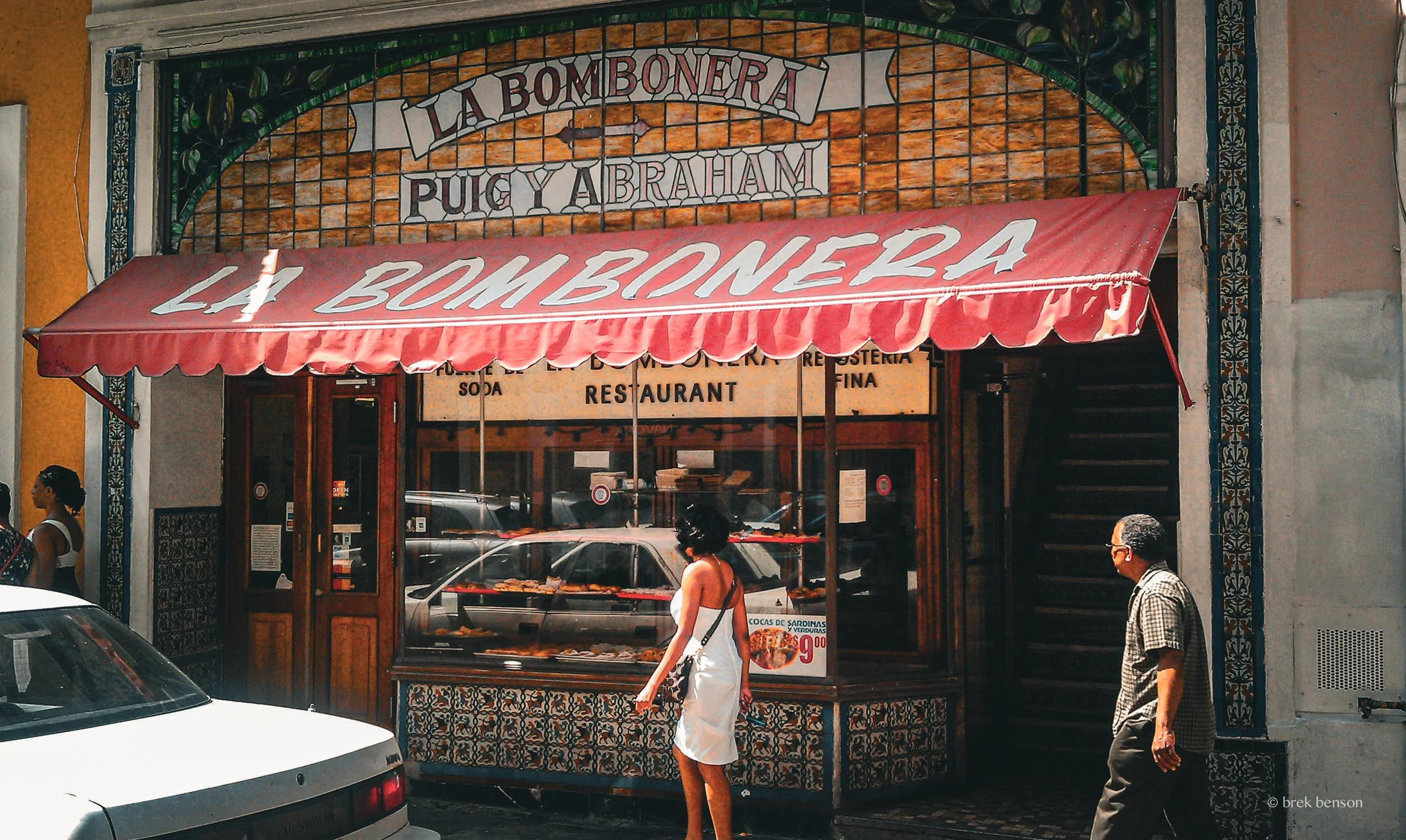 Puerto Rico street scene 300dpi.jpg