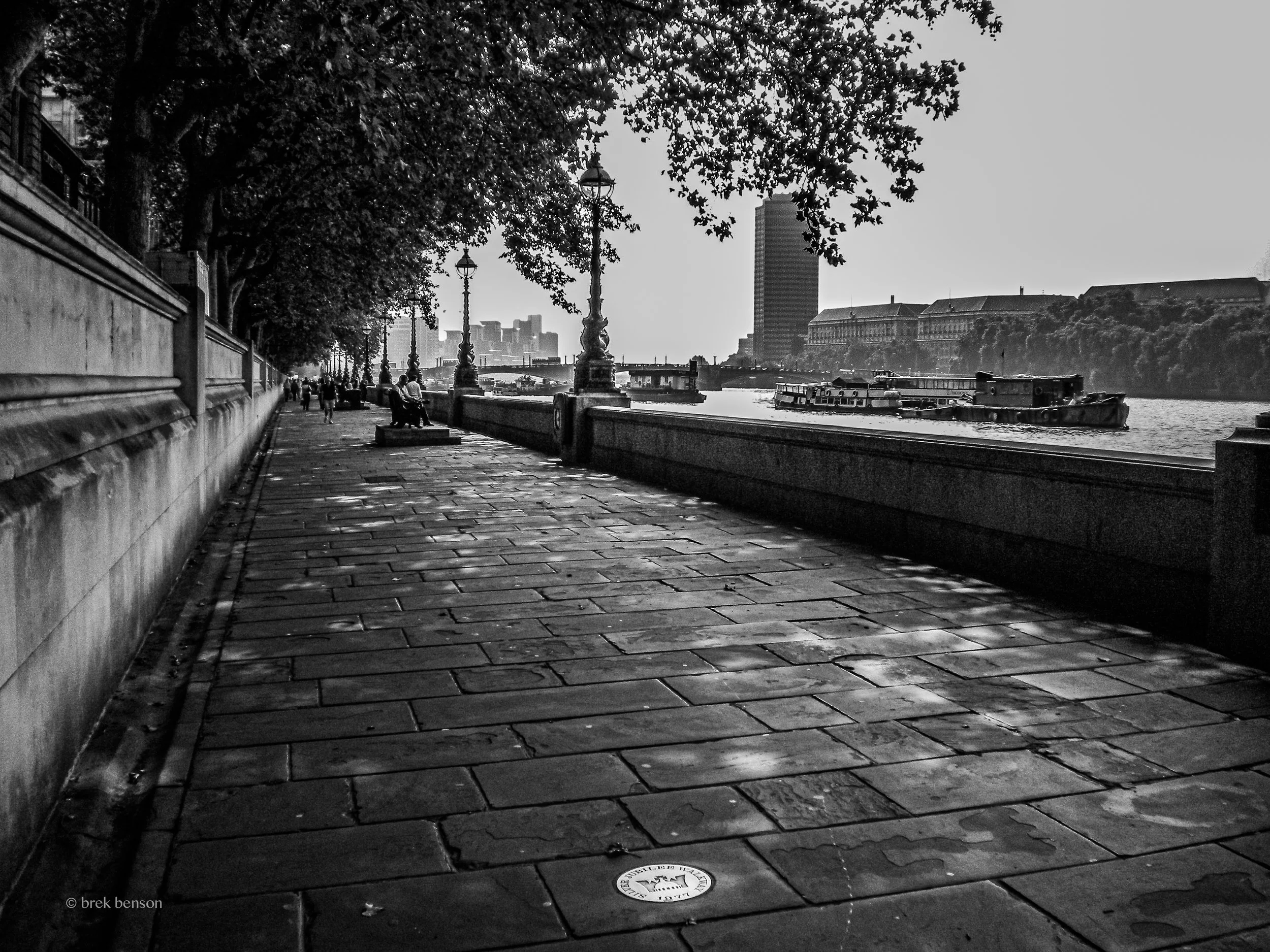 River Thames BW 300dpi.jpg