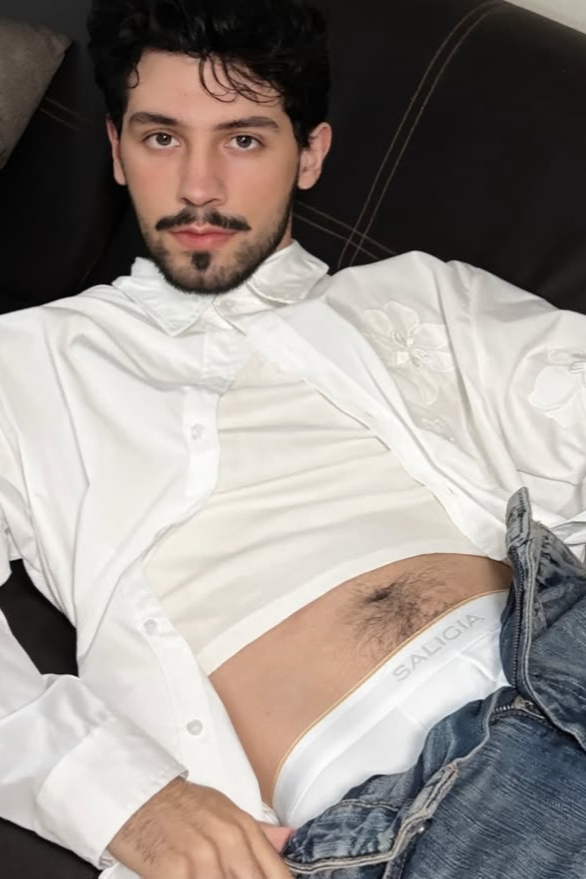 @gustavo.bogar wears Saligia