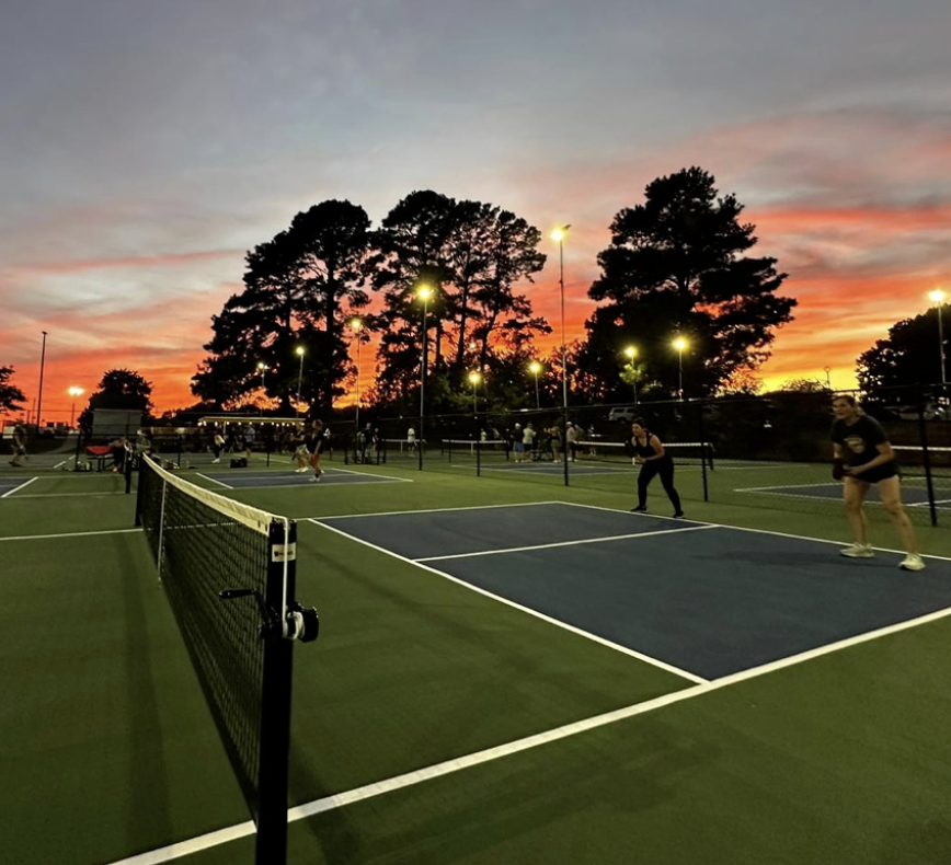 Pickleball: Dinks &amp; Drinks