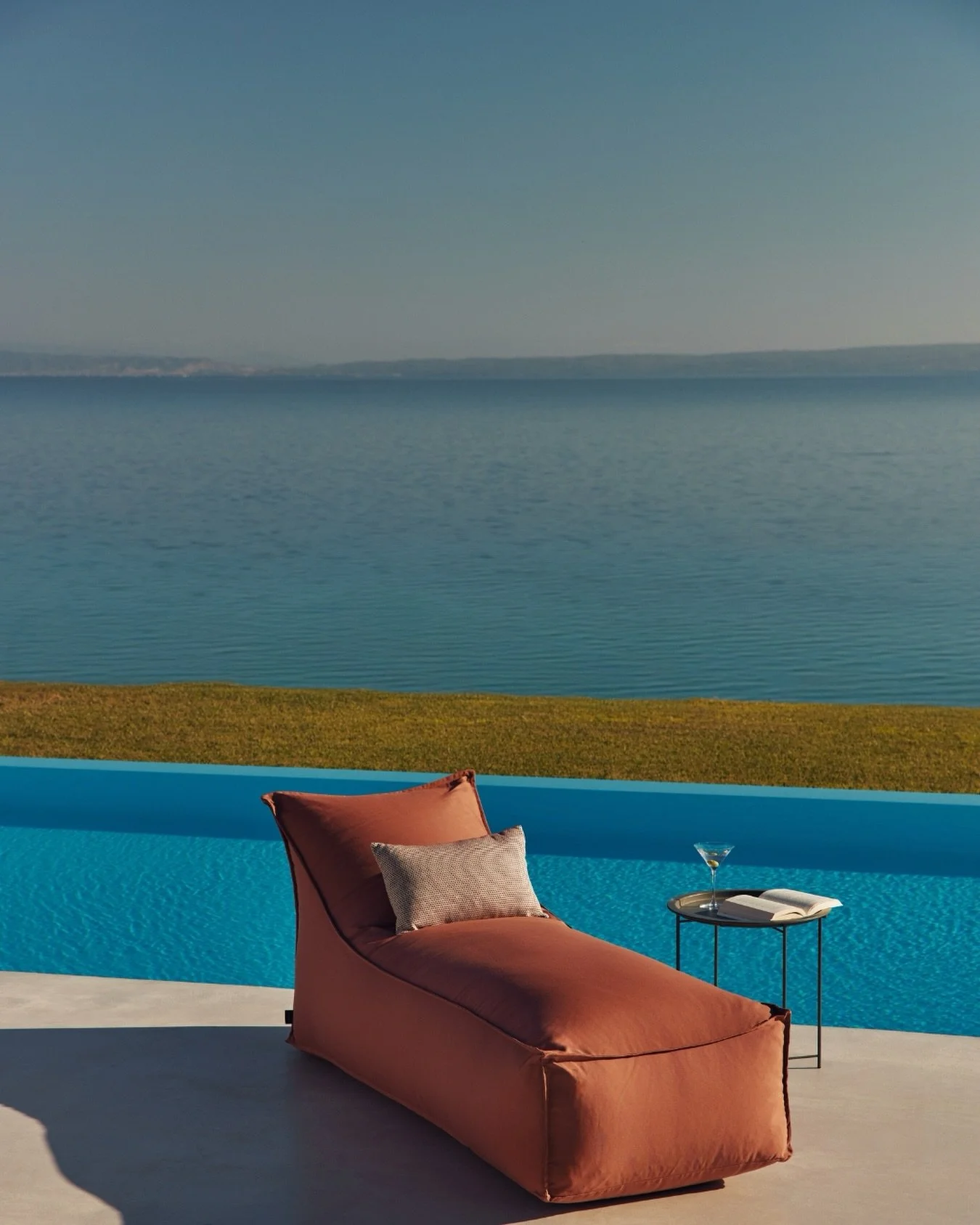 Where the horizon glows and time lets go.
👉 Secure your place for summer.
#HorizonDreamVillas #AegeanSunset #QuietLuxury #VillaLife
