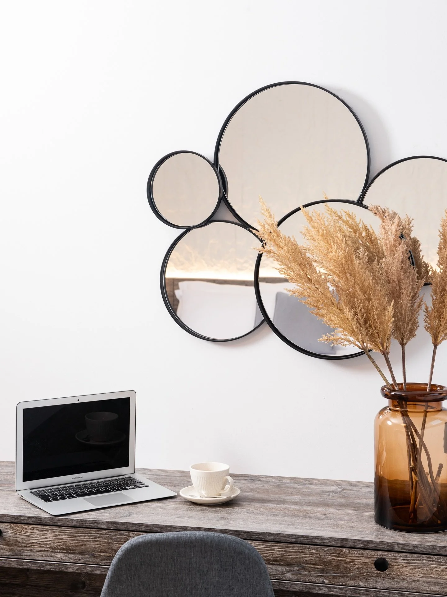 Luxury lives in the details you notice slowly. Plan your stay at Horizon

#HorizonDreamVillas #LuxuryInteriors #QuietLuxury #VillaLife