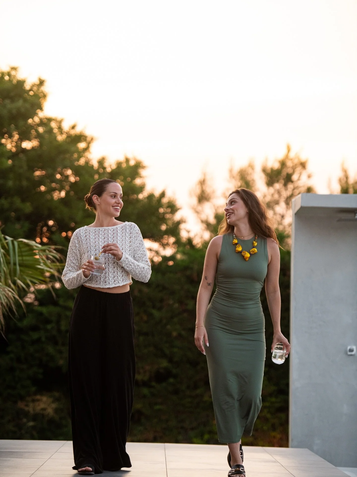Evenings begin with a glass in hand. Plan your summer nights. 

#HorizonDreamVillas #CocktailMoments #LuxuryStayGreece #VillaLife