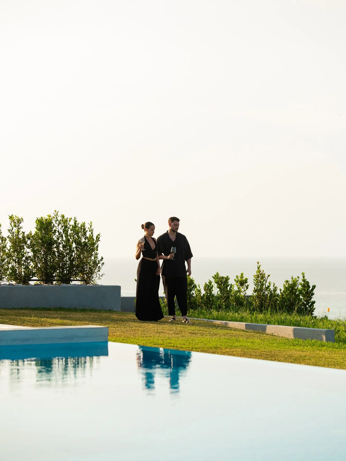 Golden light, quiet company, and nowhere else to be. Plan your summer escape together.

#HorizonDreamVillas #SunsetMoments #CoupleEscape #GreekSummer