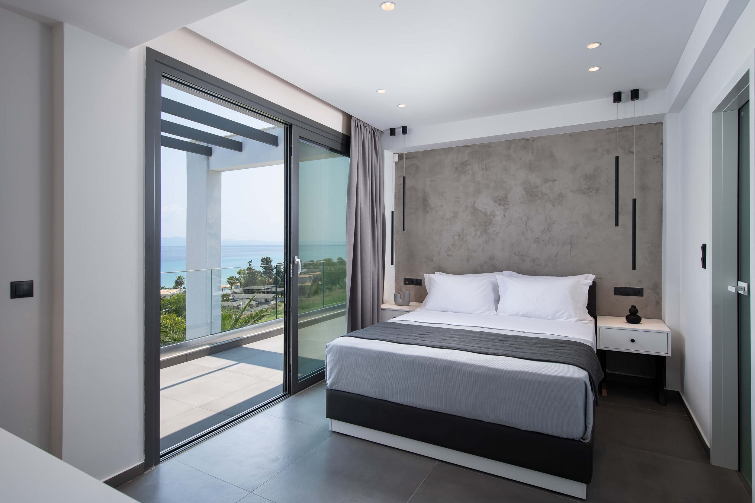 Horizon-Dream-Villas-Halkidiki-Antonio-Villa-bedroom-S-up-(4).jpg