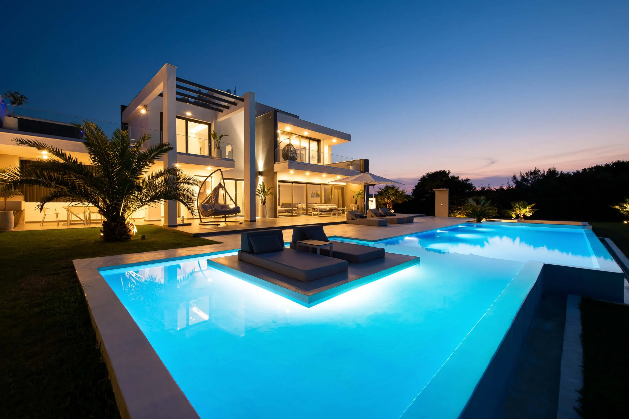 Horizon-Dream-Villas-Halkidiki-Antonio-Villa-Pool-and-Outside-area-(14).jpg