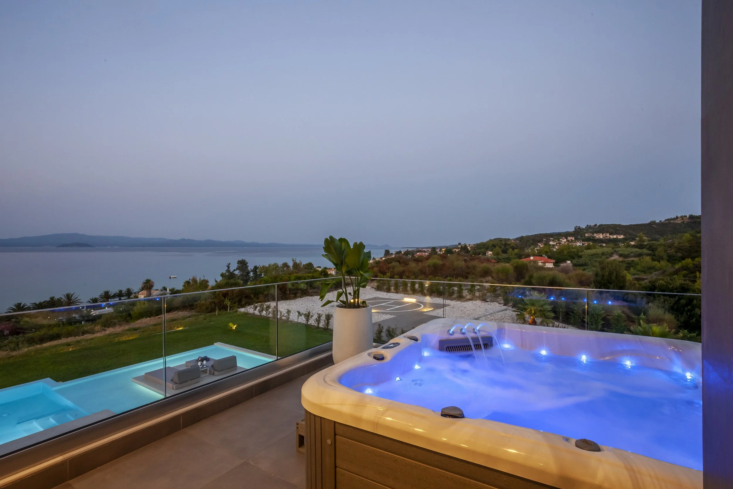 Horizon Dream Villas-Halkidiki- Sapphire Villa general photos (3).jpg