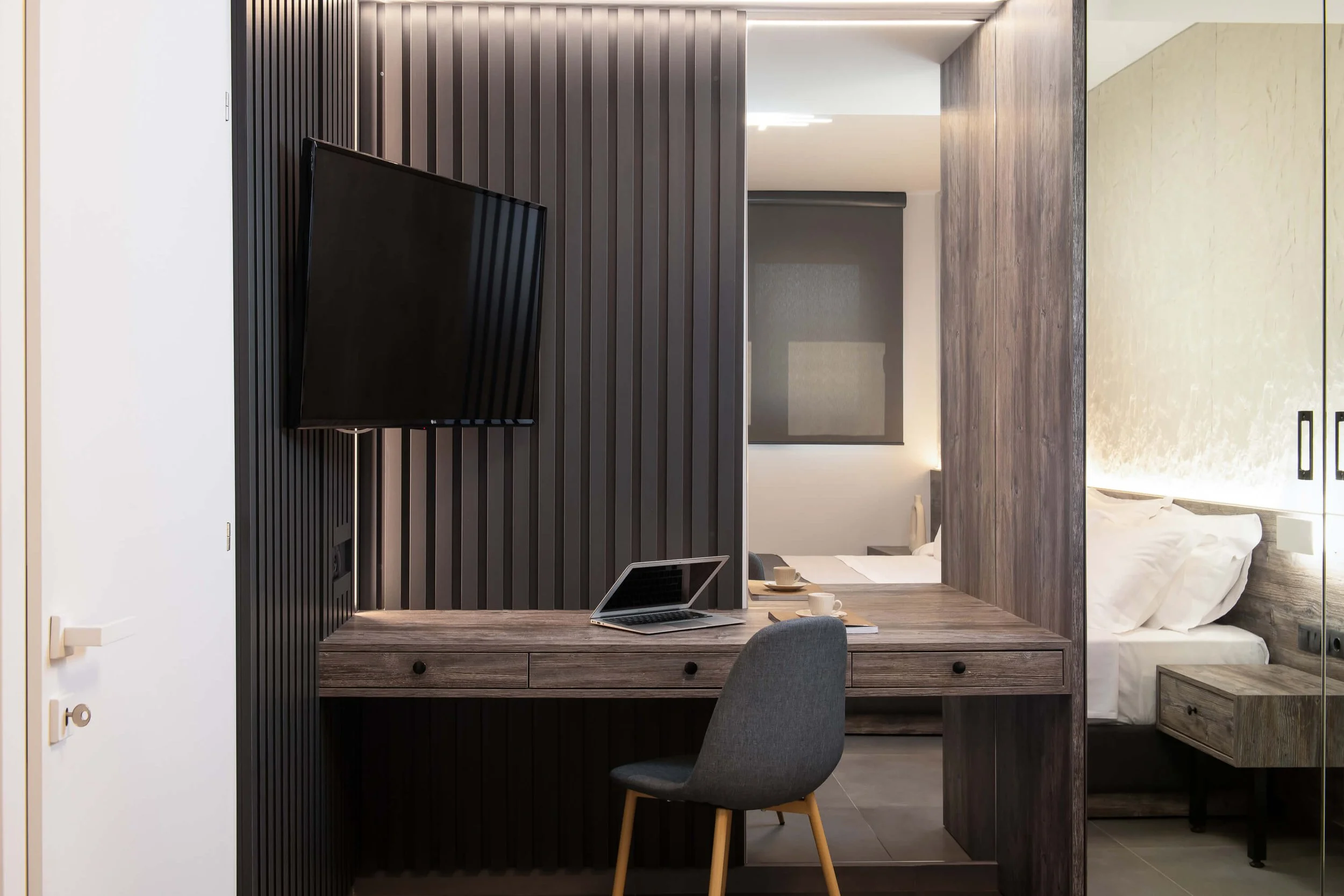 Luxurious bedroom in Sapphire Villa Halkidiki featuring rivate bathroom, king or queen-size bed and premium linen Kassandra, Hanioti