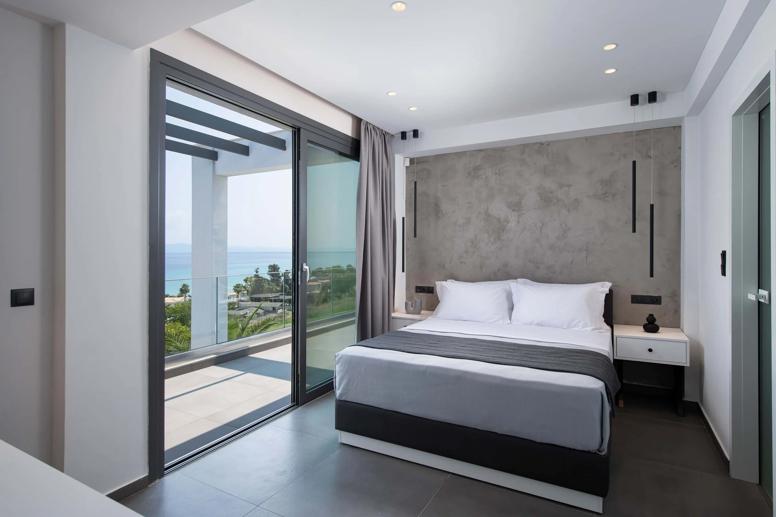 Horizon-Dream-Villas-Halkidiki-Antonio-Villa-bedroom-S-up-(4).jpg