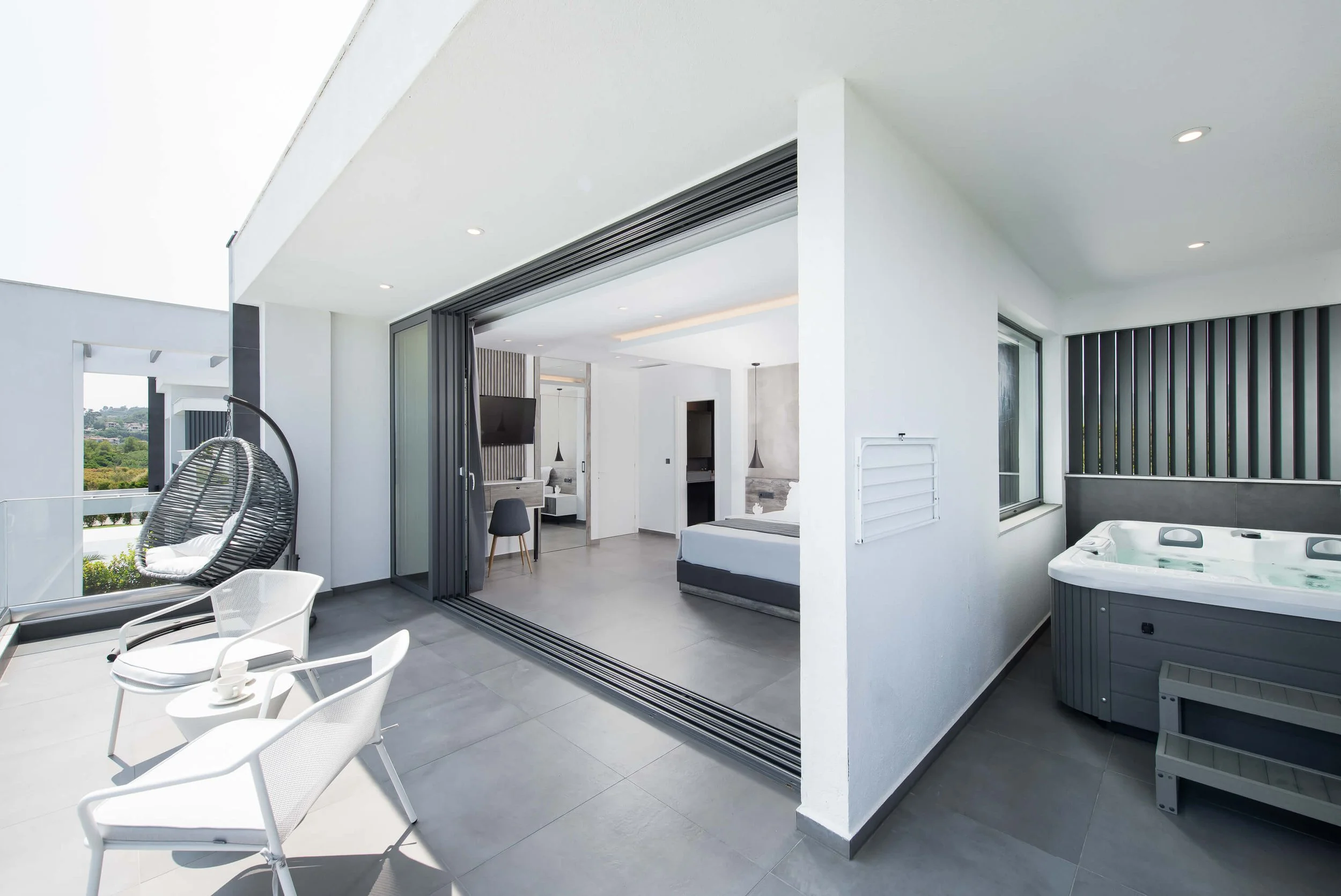 Horizon-Dream-Villas-Halkidiki-Antonio-Villa-Jacuzzi-(5).jpg