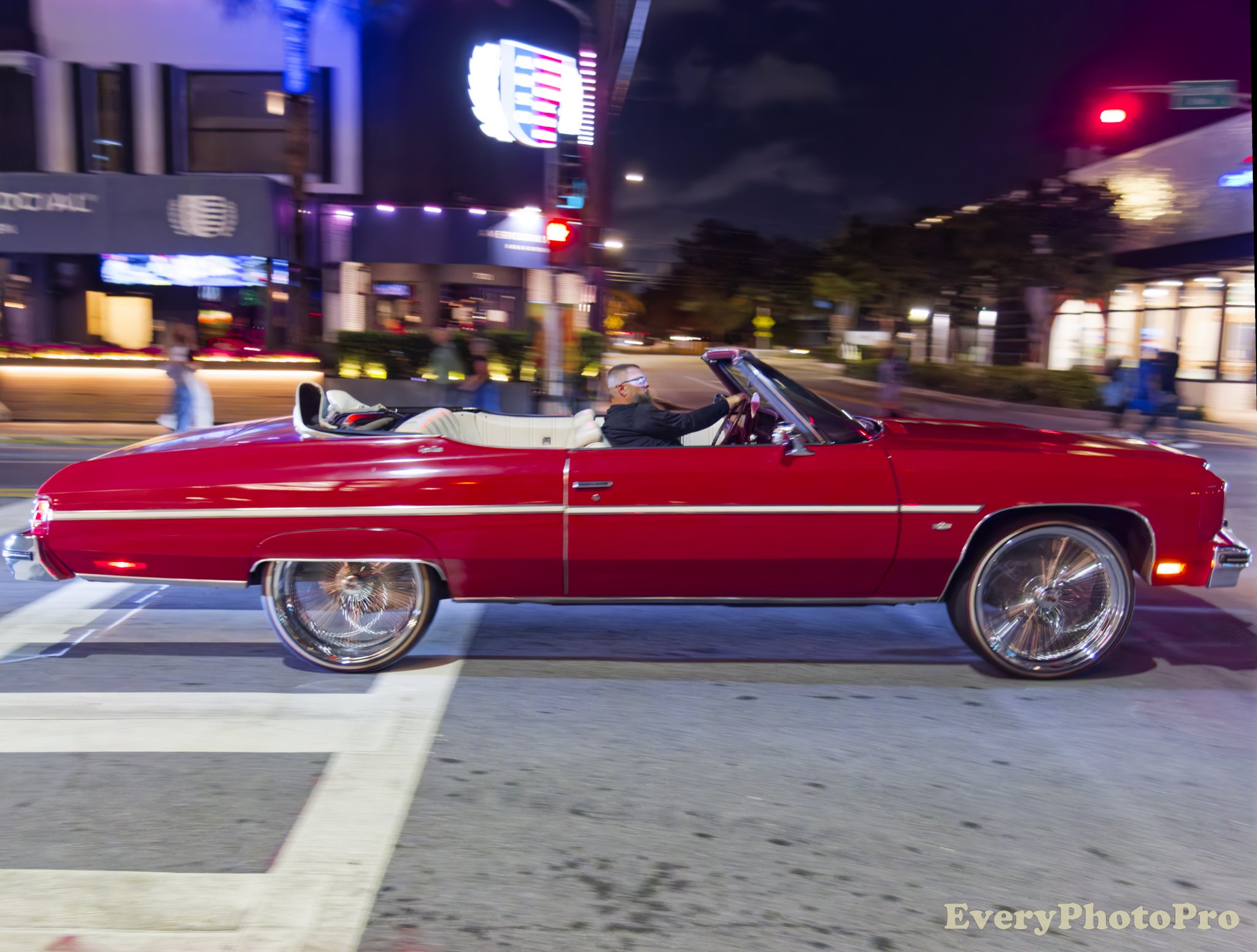 Las Olas Night Car Photography – Fort Lauderdale With the OM‑D E‑M10 Mark IV