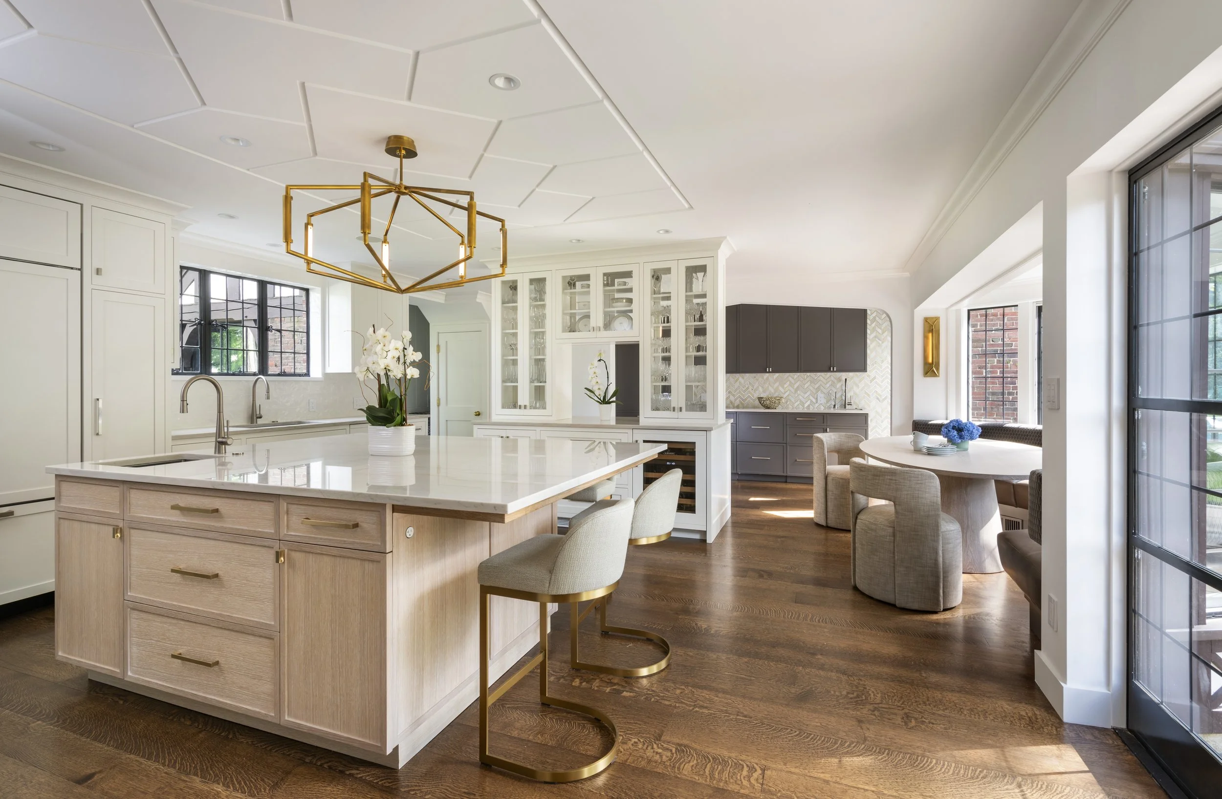 WELLESLEY TUDOR 4.jpg