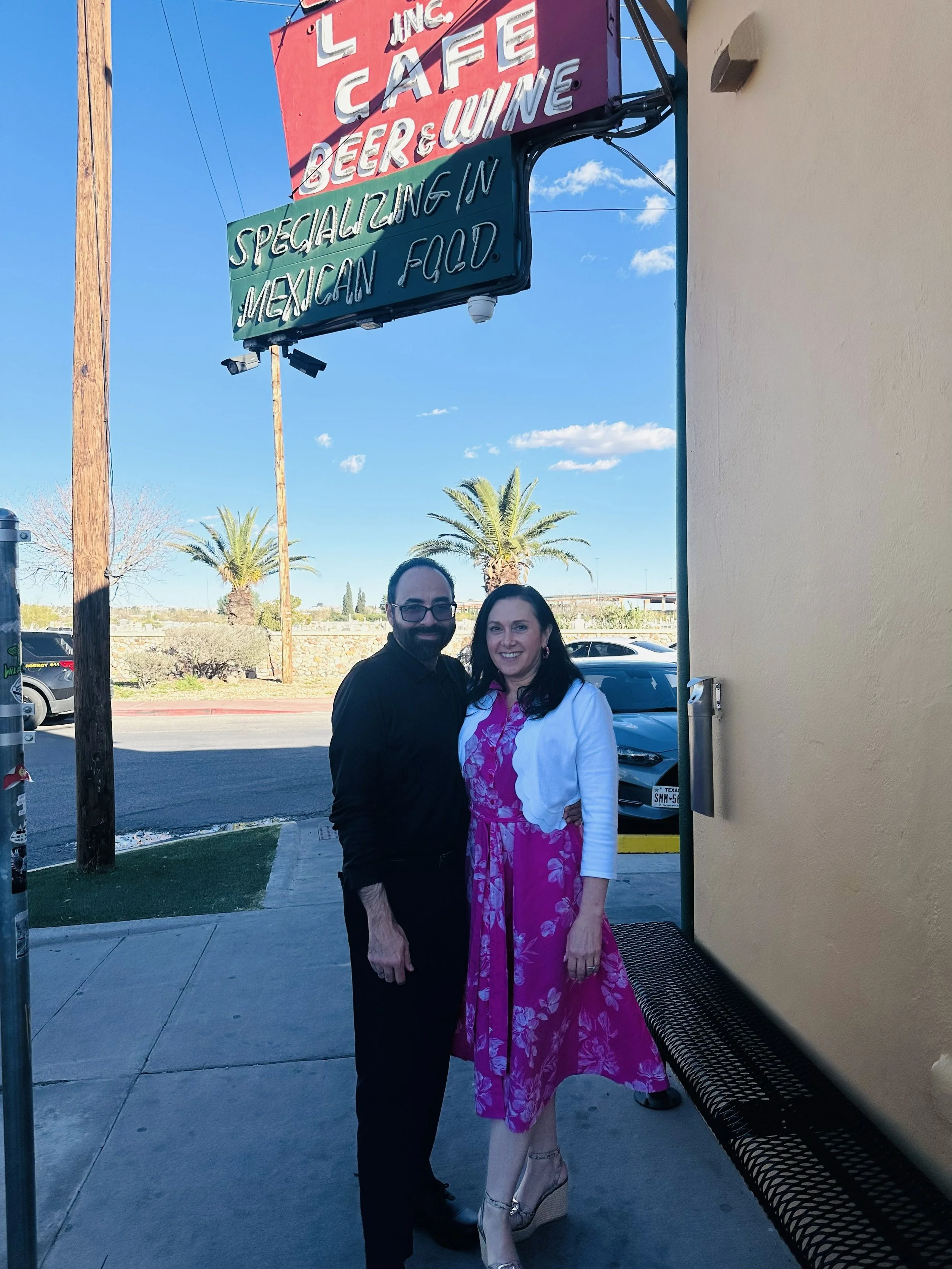 Lisa and Jessie L&C Cafe.jpg