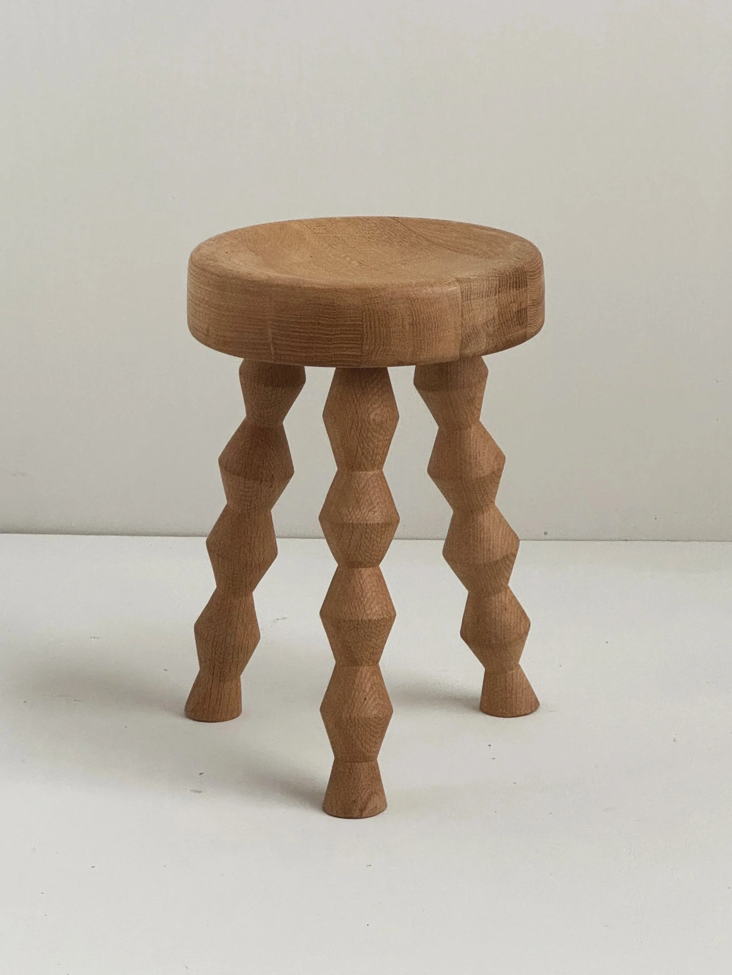 Taburete de Roble Artesanal