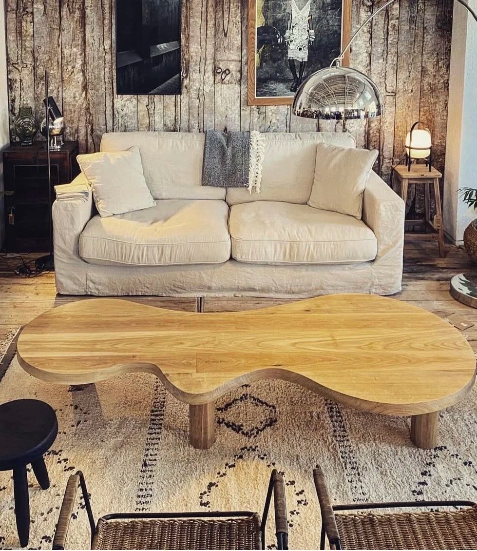 Mesa de Centro de Madera en Forma Libre