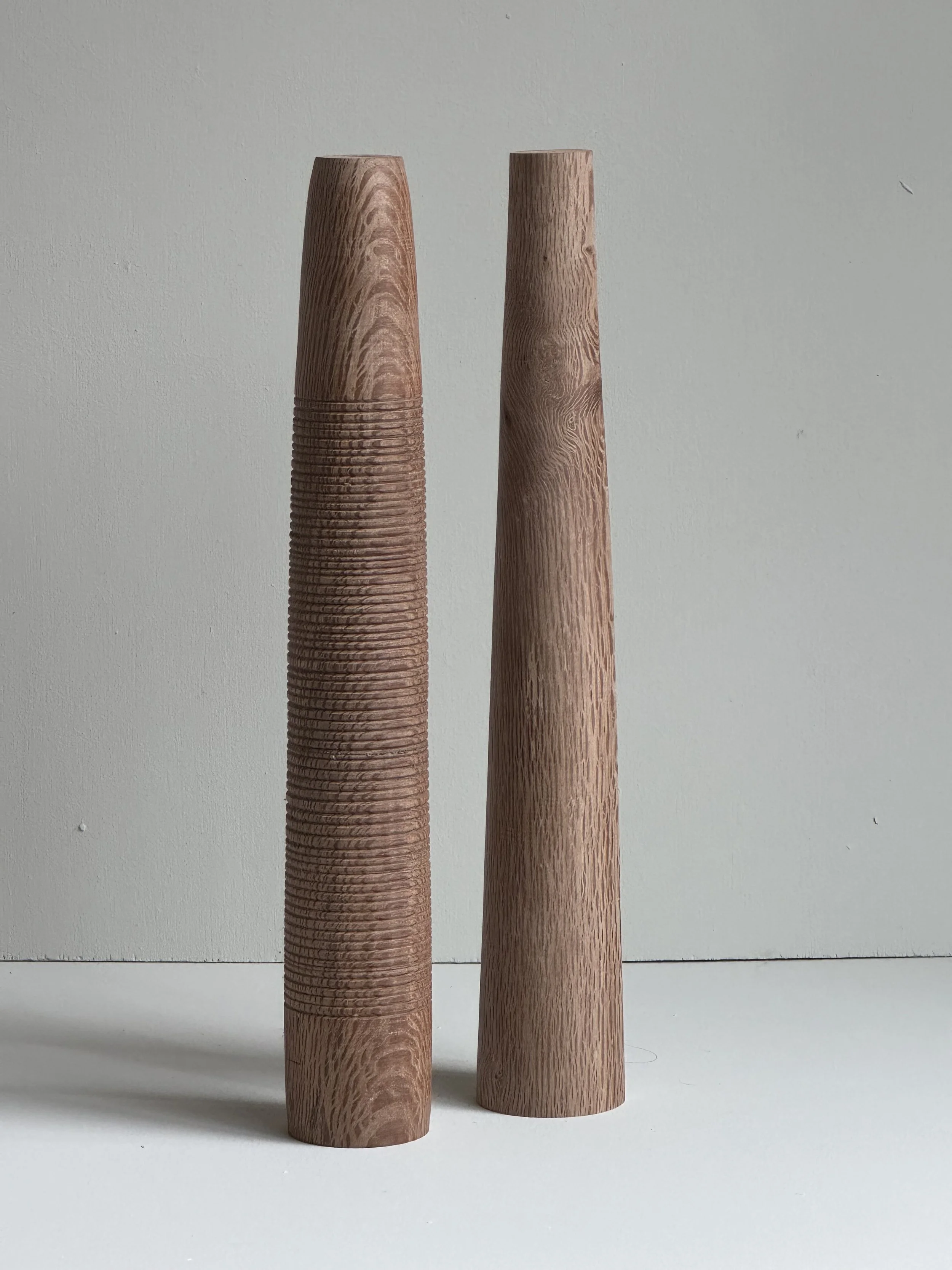 Estudios de Forma en Madera de Encina