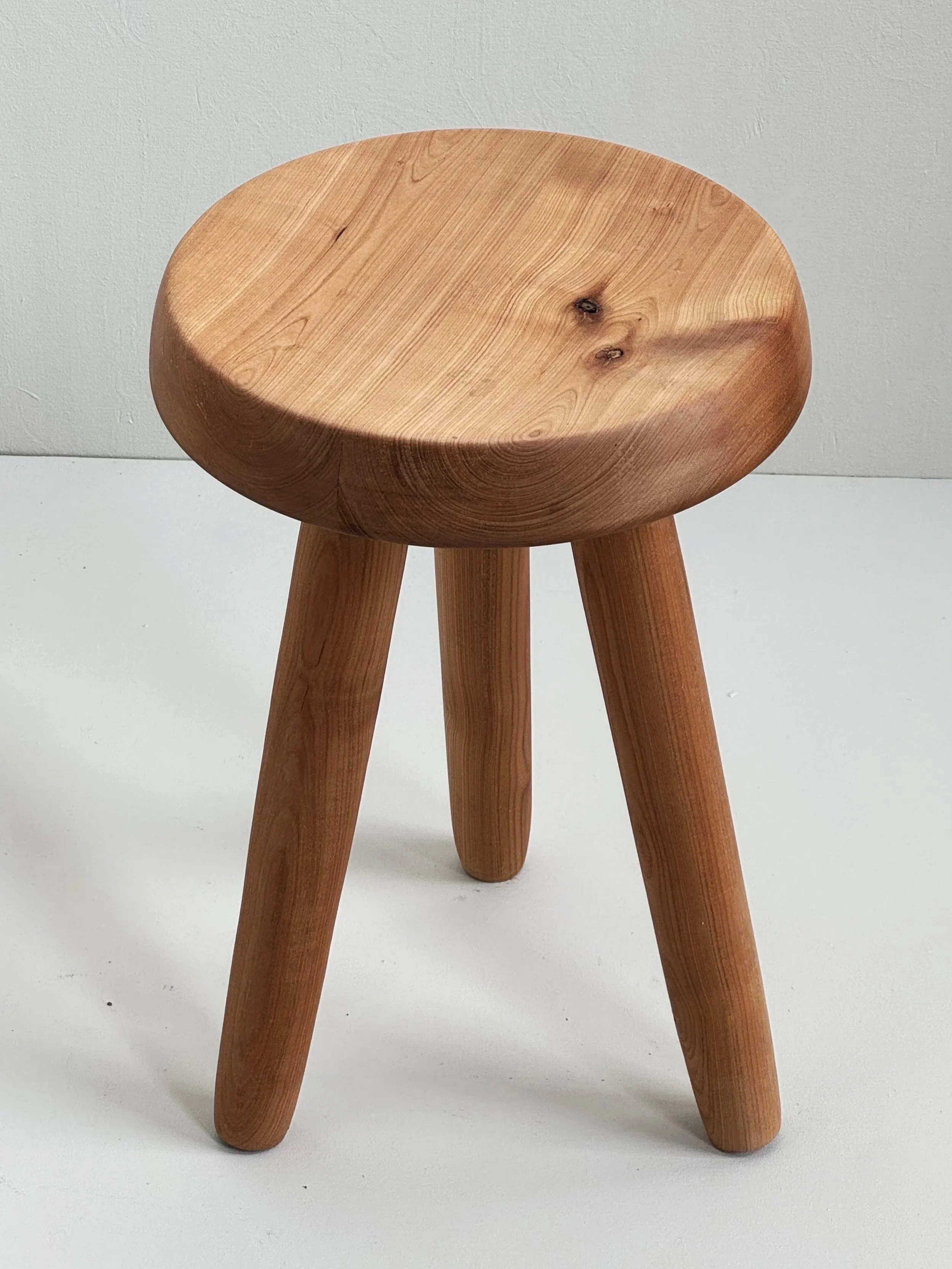 Taburete de Cerezo Torneado