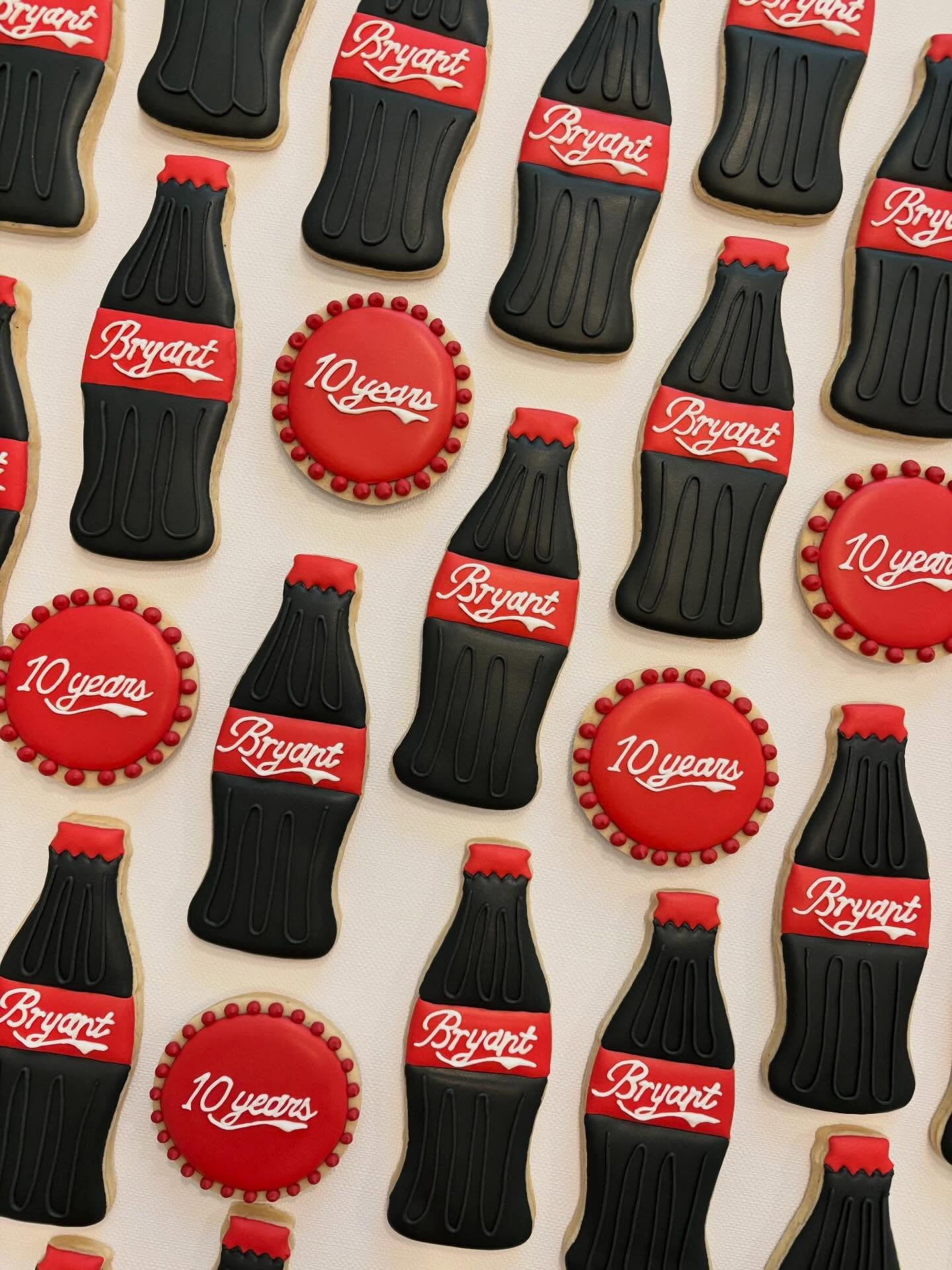 Cheers to 10 years ❤️🍪 Custom cookies to celebrate a sweet milestone. 

#homemadecookies #customcookies #sugarcookies #cookieart
#wesleychapelcookies