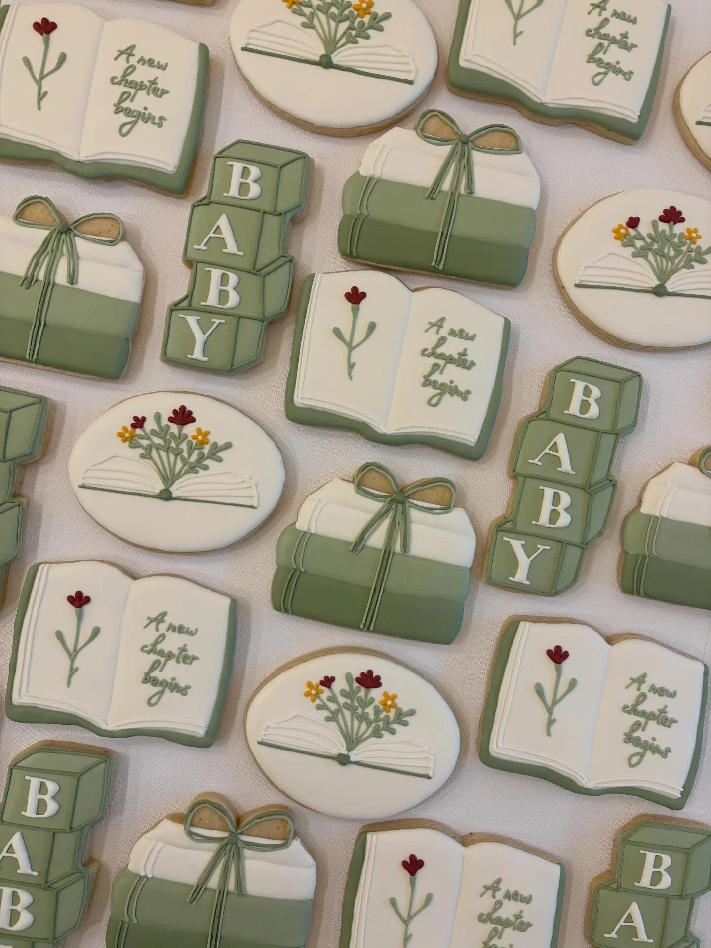 A little story is about to begin 📖💚

#homemadecookies #customcookies #sugarcookies #babyshowercookies
#wesleychapelcookies
