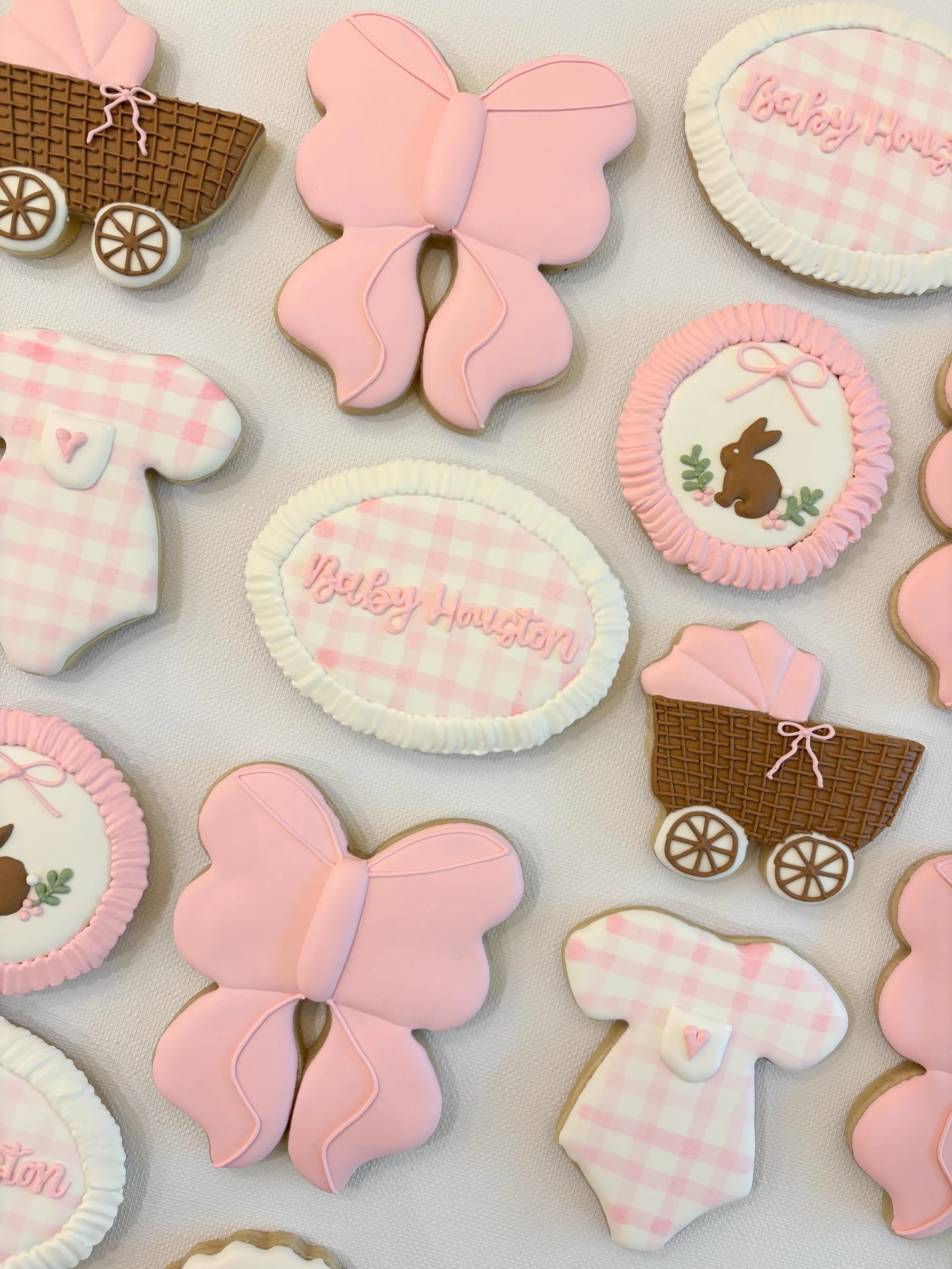 Pretty in pink for the sweetest baby sprinkle 🩷✨

#homemadecookies #customcookies #sugarcookies #babyshower
#wesleychapelcookies