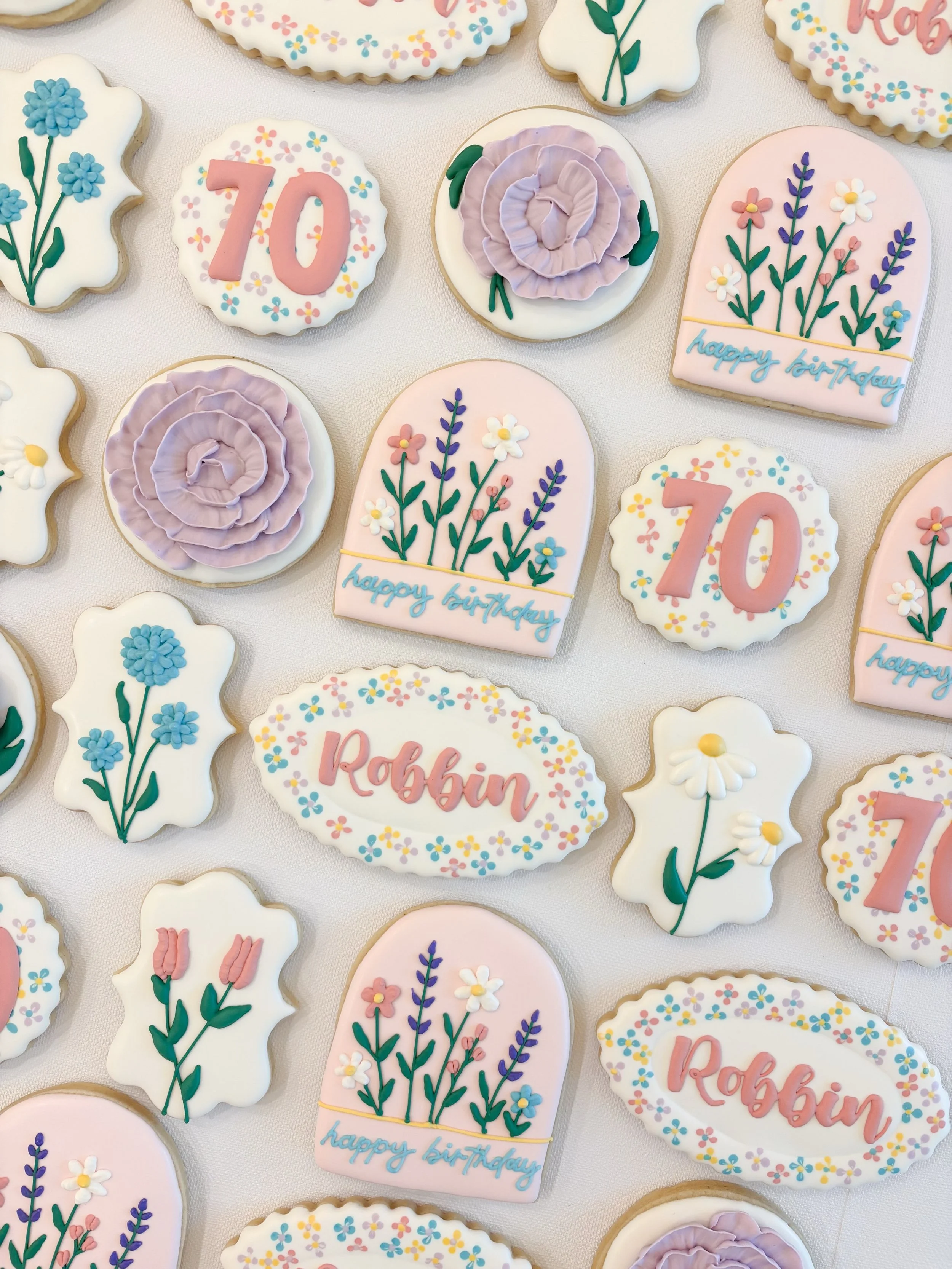 The sweetest way to celebrate 70 🌷🌼

#homemadecookies #customcookies #sugarcookies #birthdaycookies
#wesleychapelcookies