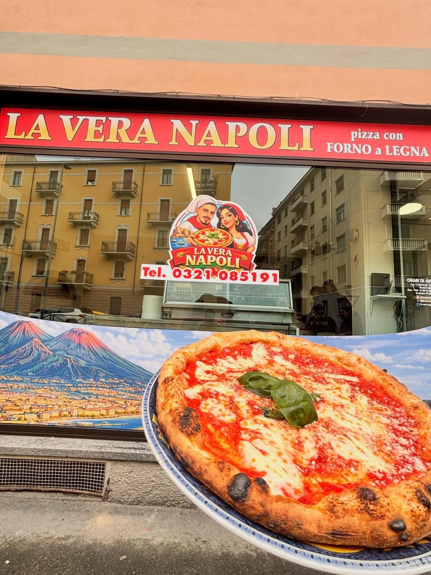 Ci teniamo a ricordarvi che alle ore 19.00 ci sar&agrave; l&rsquo;inaugurazione della pizzeria &ldquo;La Vera Napoli&rdquo; in via fornace vecchia ,9! Vi aspettiamo 🍕❤️