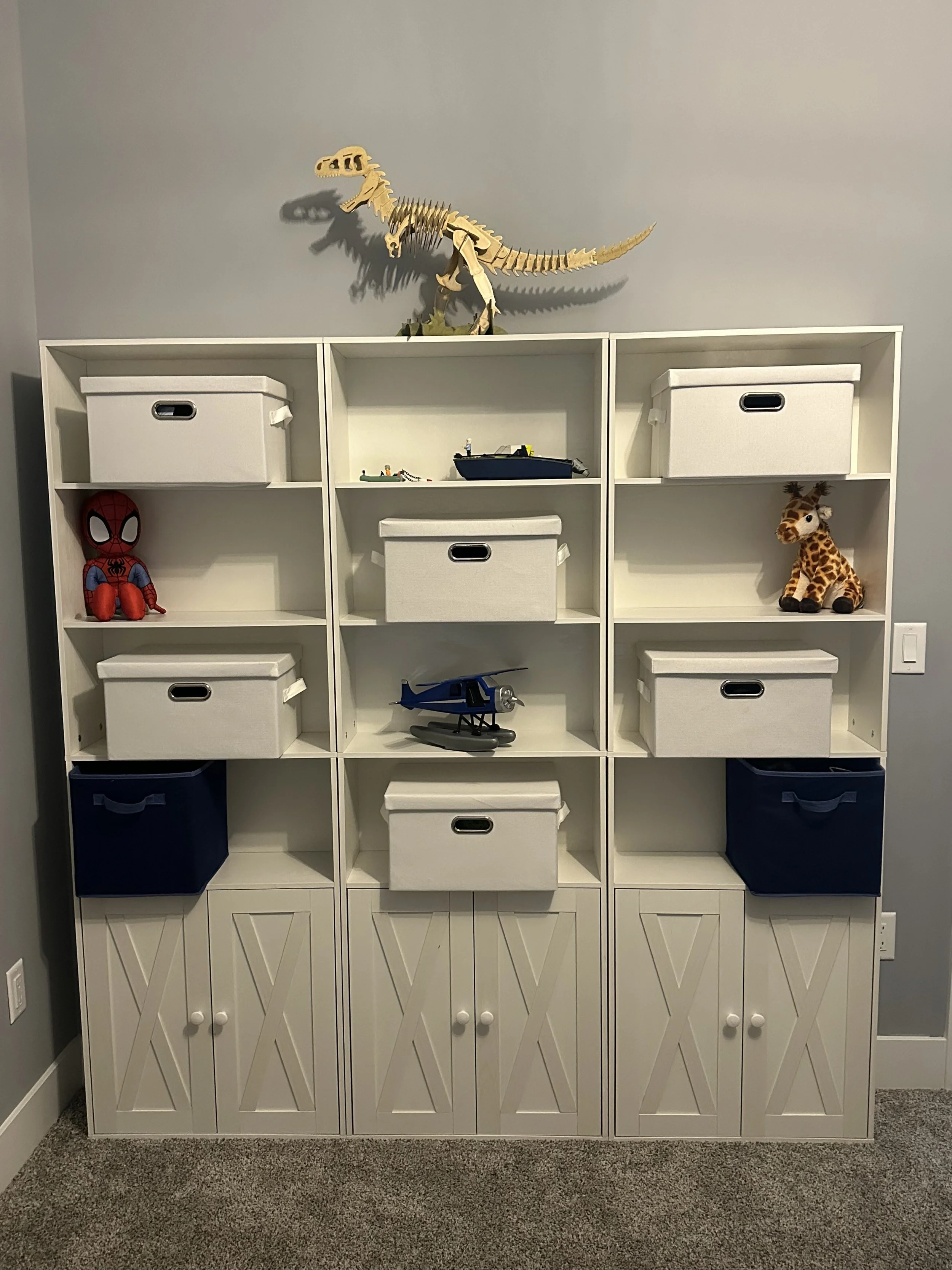 On sale in a variety of colors! 🎨 I love these bookshelves in the kids’ playroom—they’re simple, practical, and have been one of the best additions to our space. Listed as an Amazon’s Choice product, they offer the perfect balance of open and closed