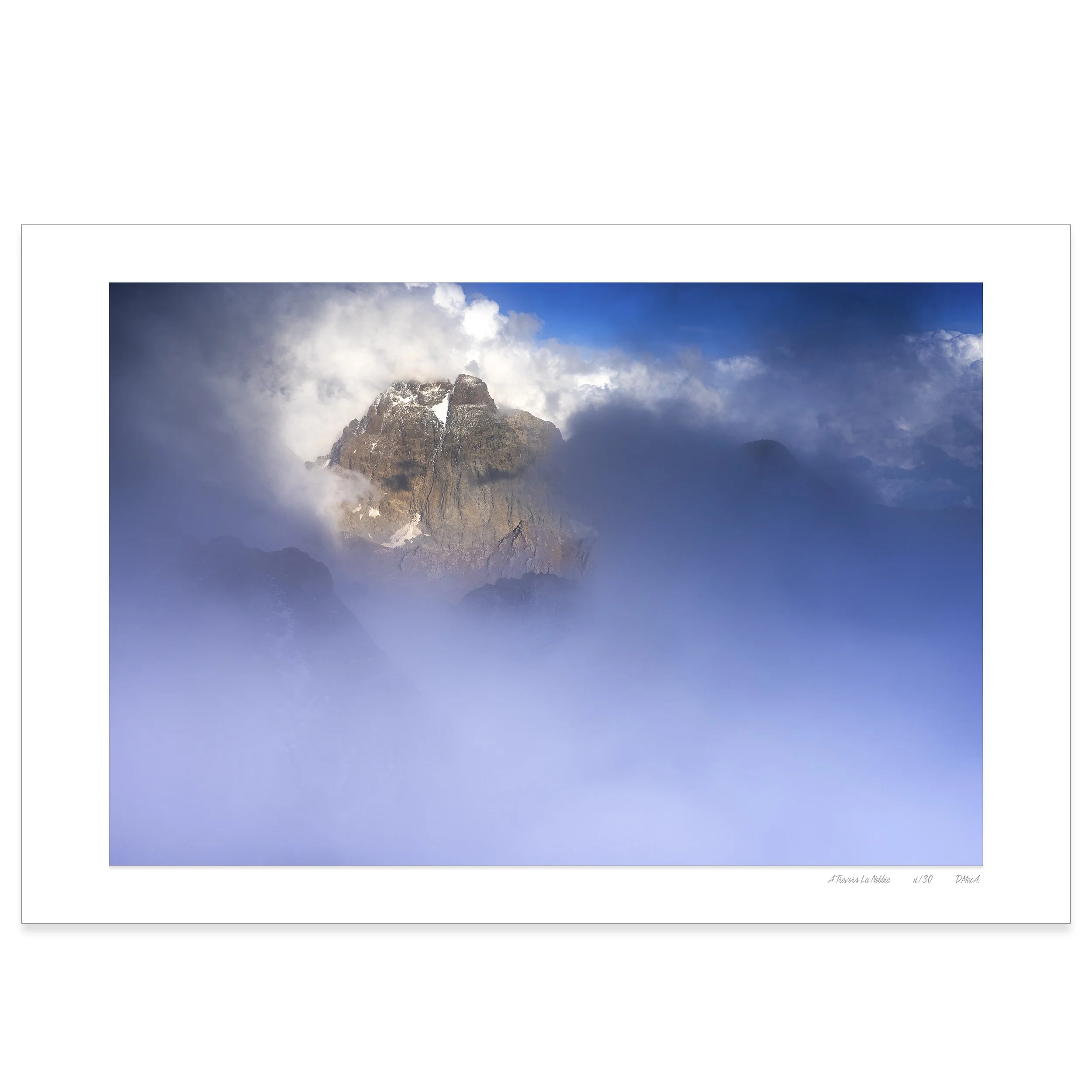 A Travers la Nebbia.jpg