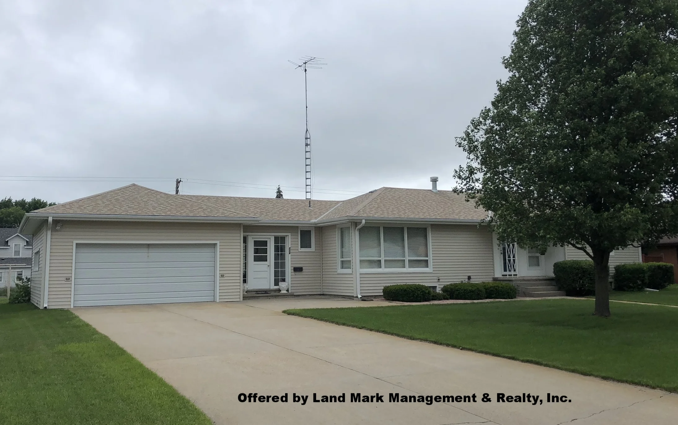 214 East 3rd Street — Schuyler, Nebraska