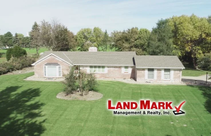 502 Higgins Drive - Schuyler