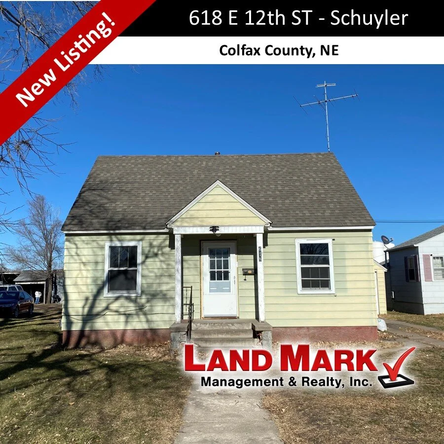 618 E 12th ST - Schuyler