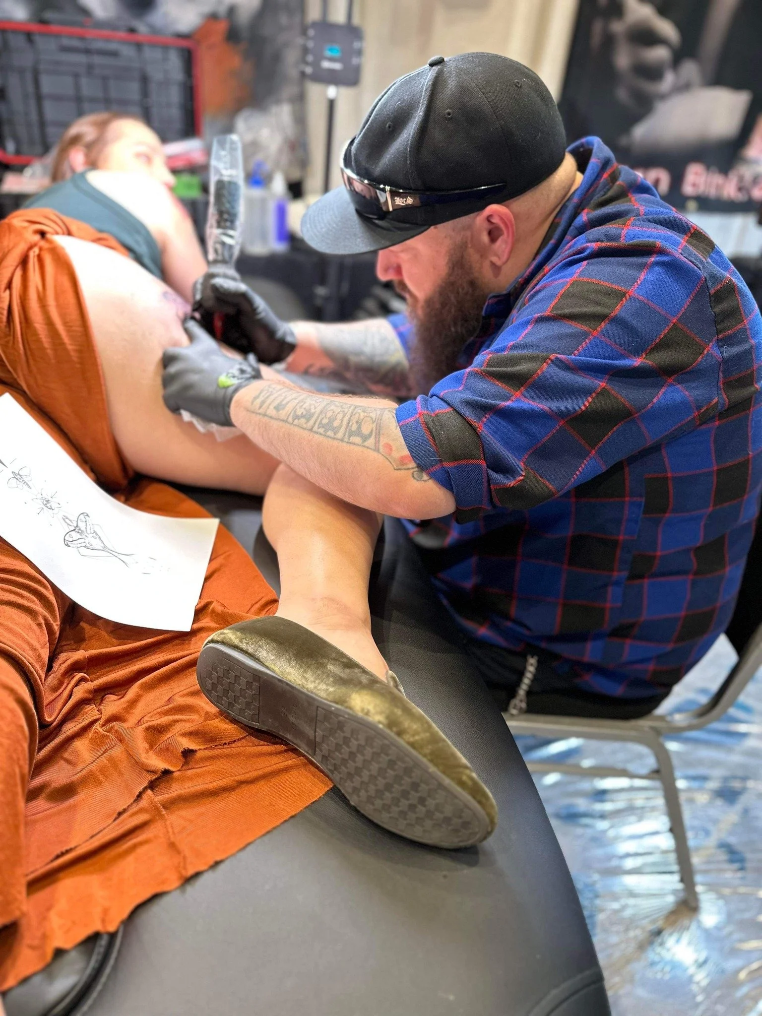 Long tattoo session coming up?If you&rsquo;re booking a sleeve, rib piece, or detailed black and grey project&hellip; preparation matters more than you think.

What you eat.
How you sleep.
What you drink the night before.

It all affects how well you
