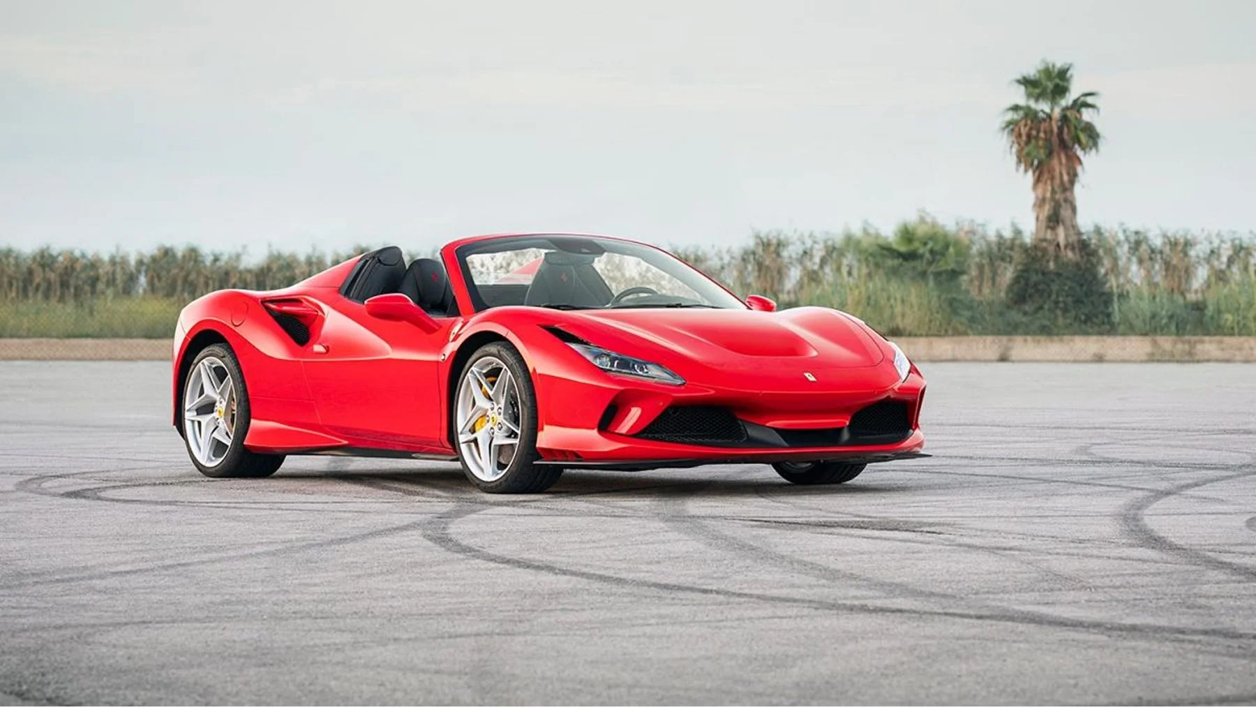 Diseño Ferrari F8 Spider
