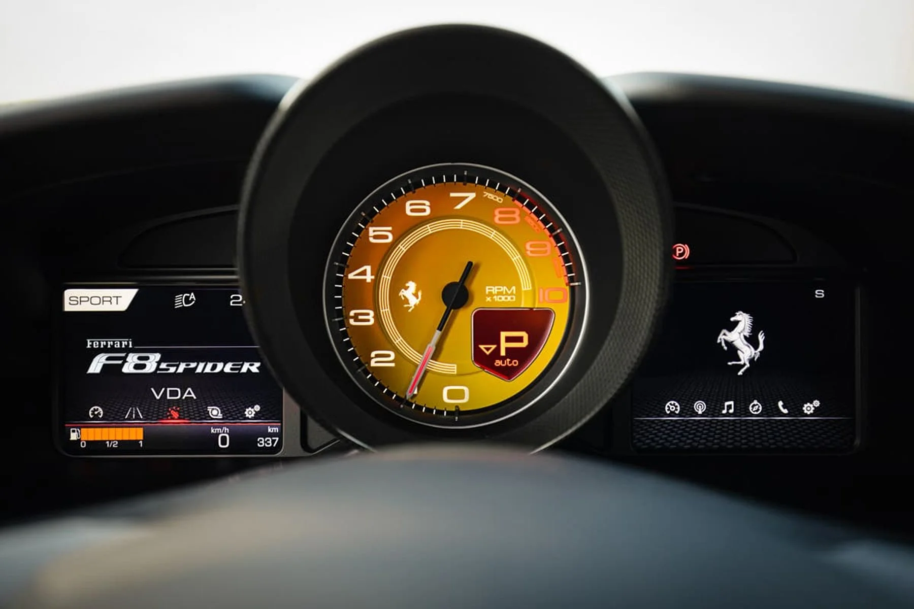 Ferrari F8 Spider rojo_2