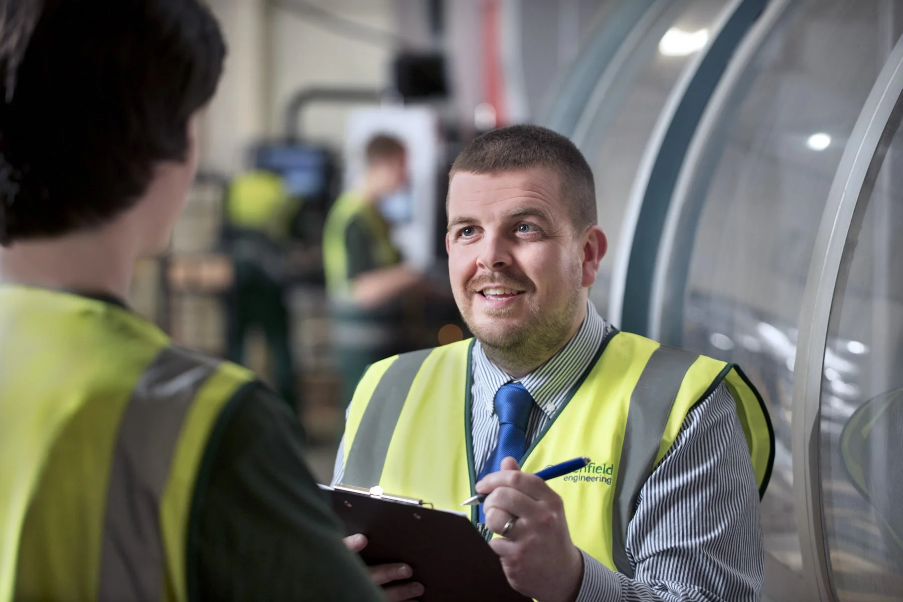 corporate-industrial-photography-engineer-weldings-portrait-factory-operating machinery-team.jpg