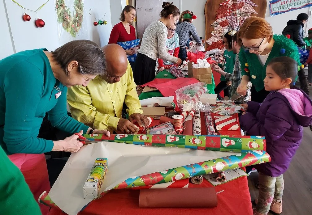 The Elf Store Amazes for Another Year