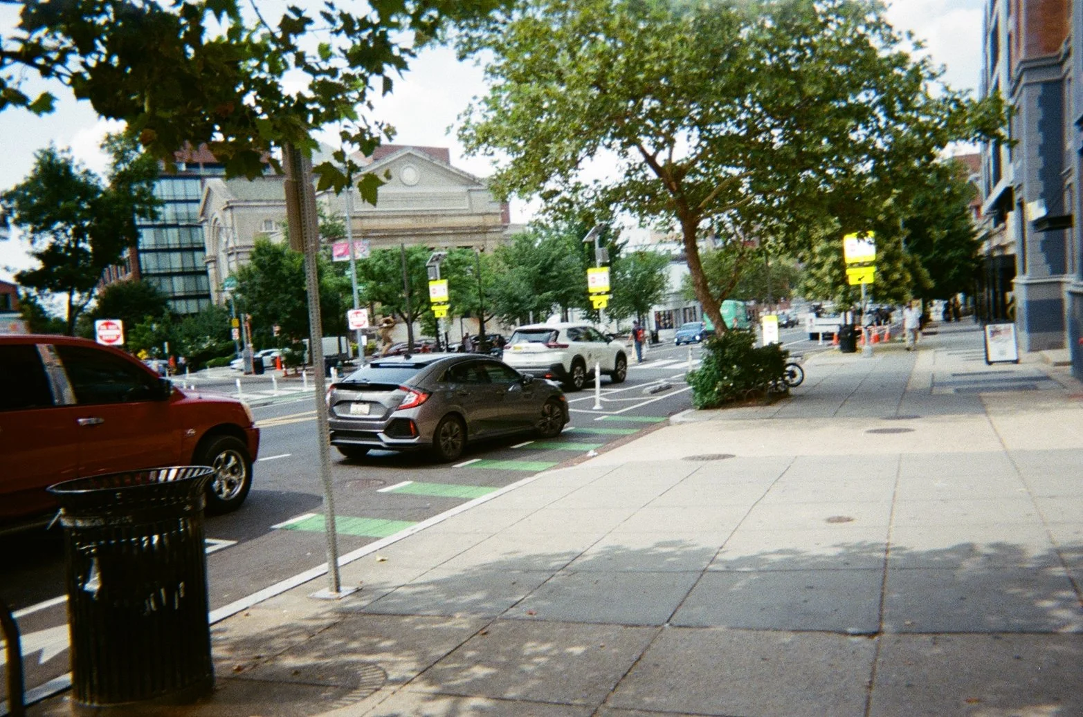 cars on Columbia Road
