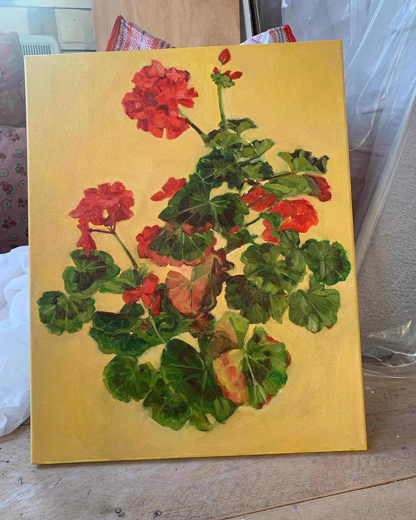 Oh I did a painting yesterday on my day off from the enormous mural which I&rsquo;m working on with @n.esch_artist #mynorfolksummer #geranium #geraniumpainting couldn&rsquo;t resist it.  It&rsquo;s for sale 👯&zwj;♀️