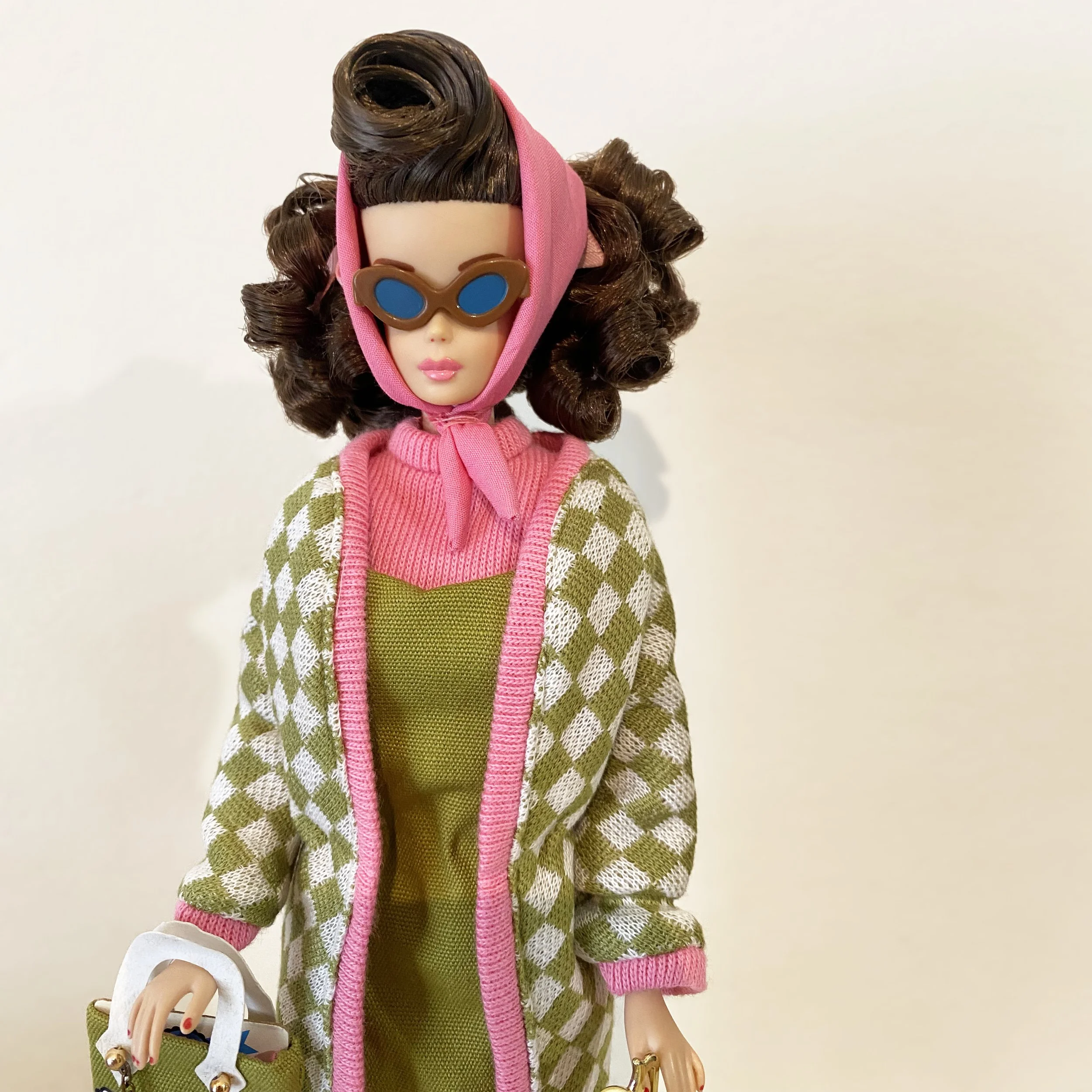 01.DRSSED - STRAIGHT ON - CLOSE 01.jpeg