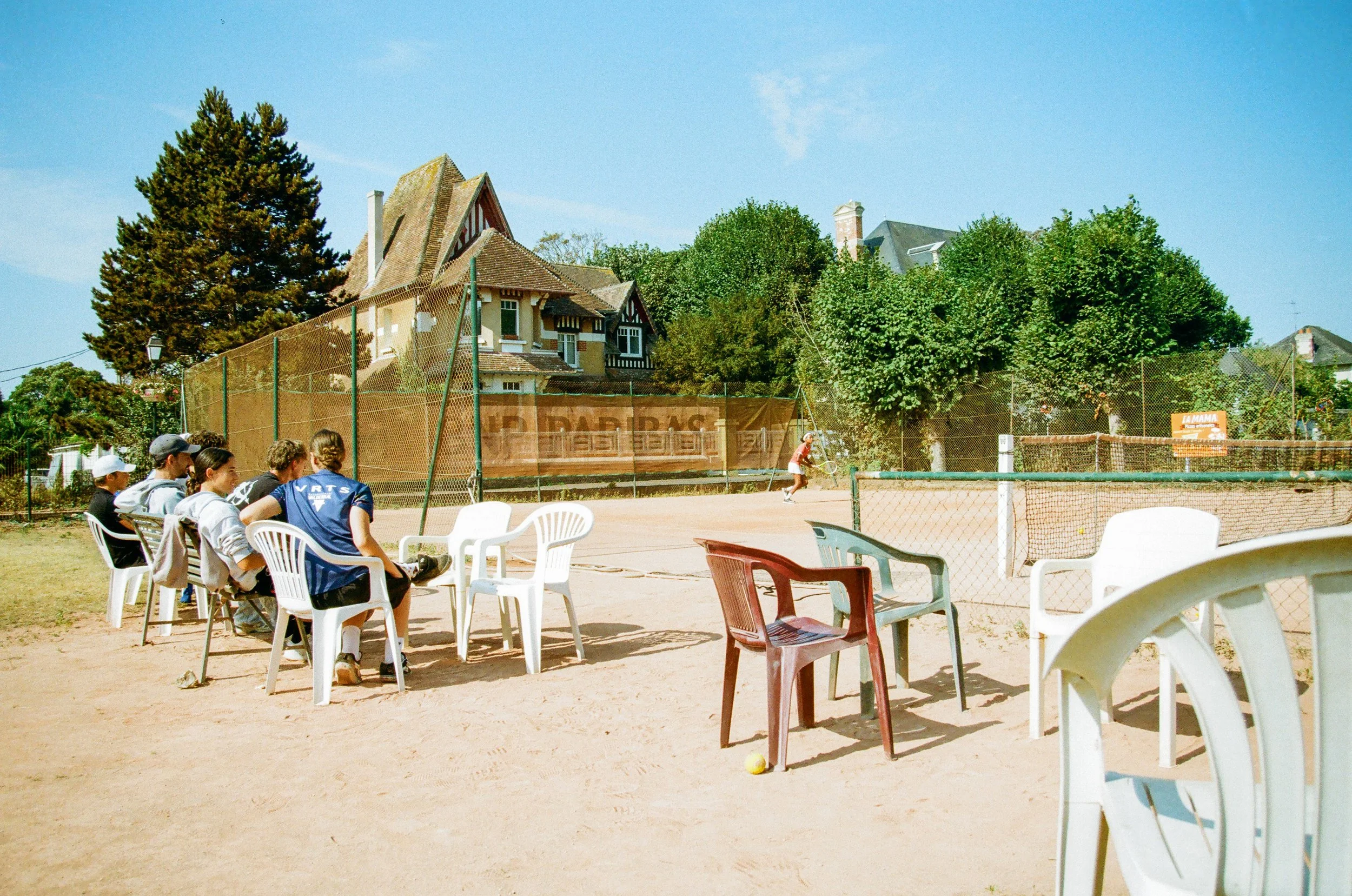 97020025 copy.jpg