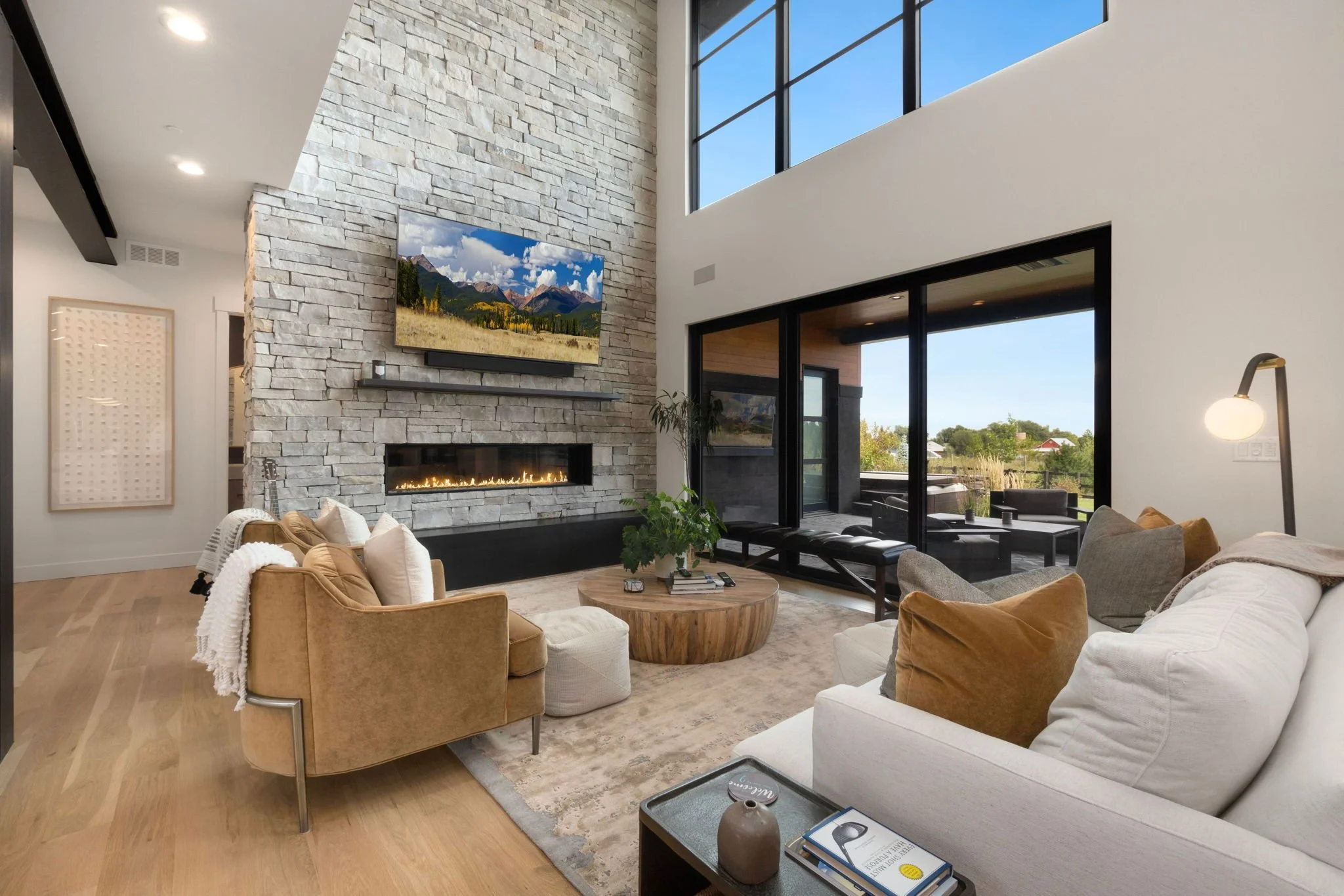 3-web-or-mls-3014 Broadwing Rd 3.jpg