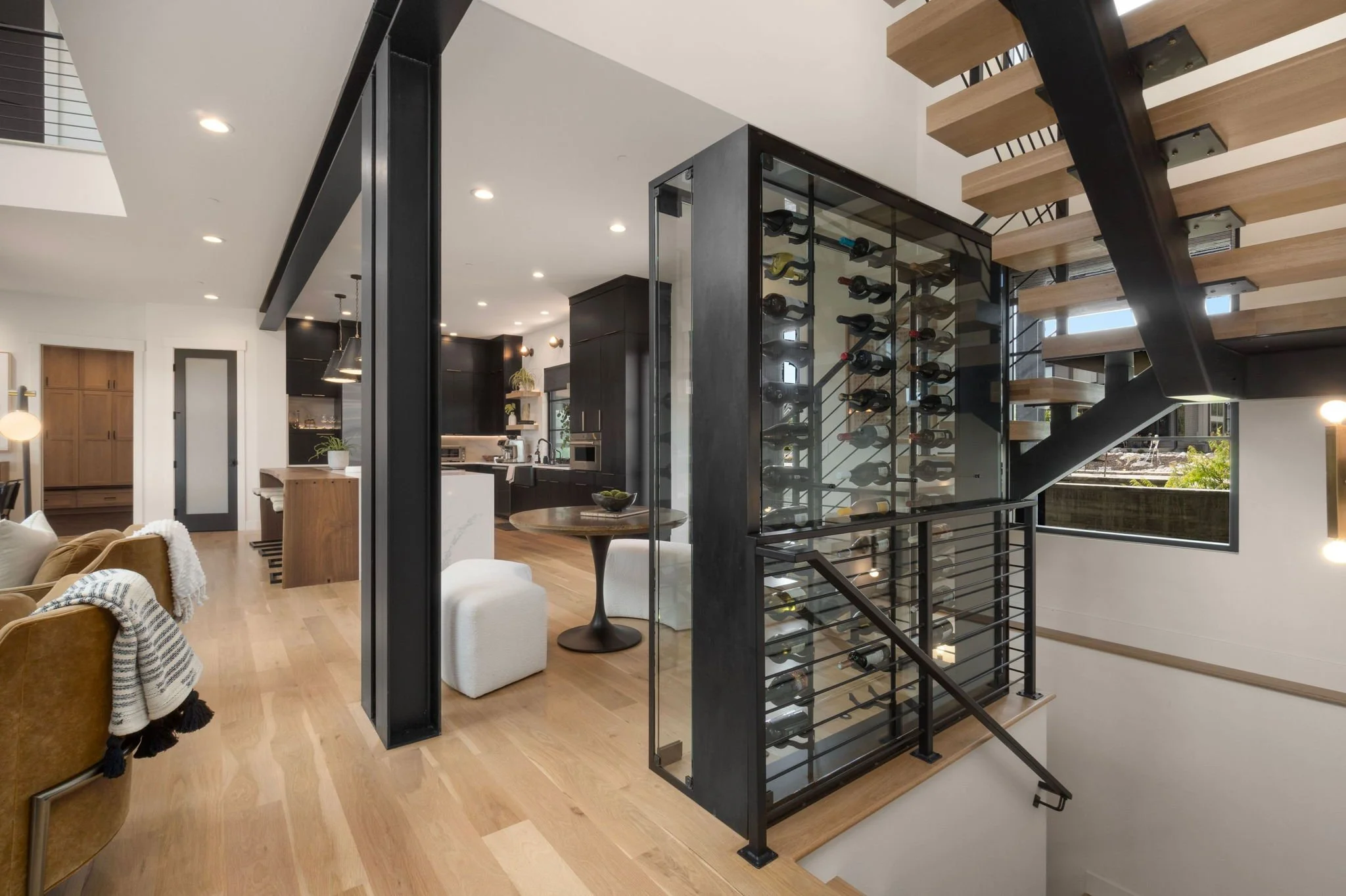 4-web-or-mls-3014 Broadwing Rd 4.jpg
