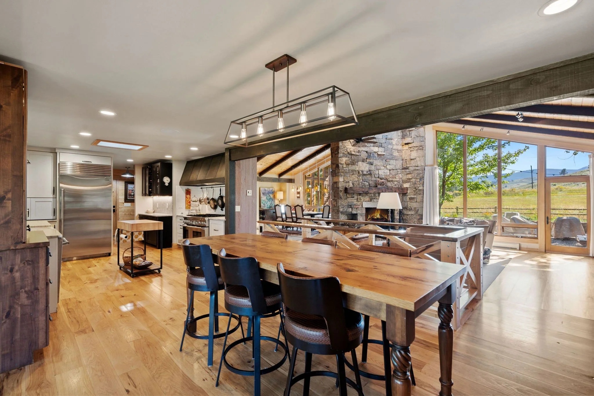 8-web-or-mls-4020 Bingham Hill Rd 8.jpg