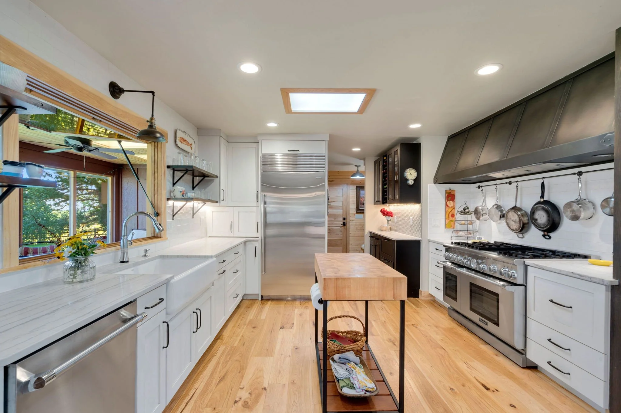 34-web-or-mls-4020 Bingham Hill Rd 34.jpg