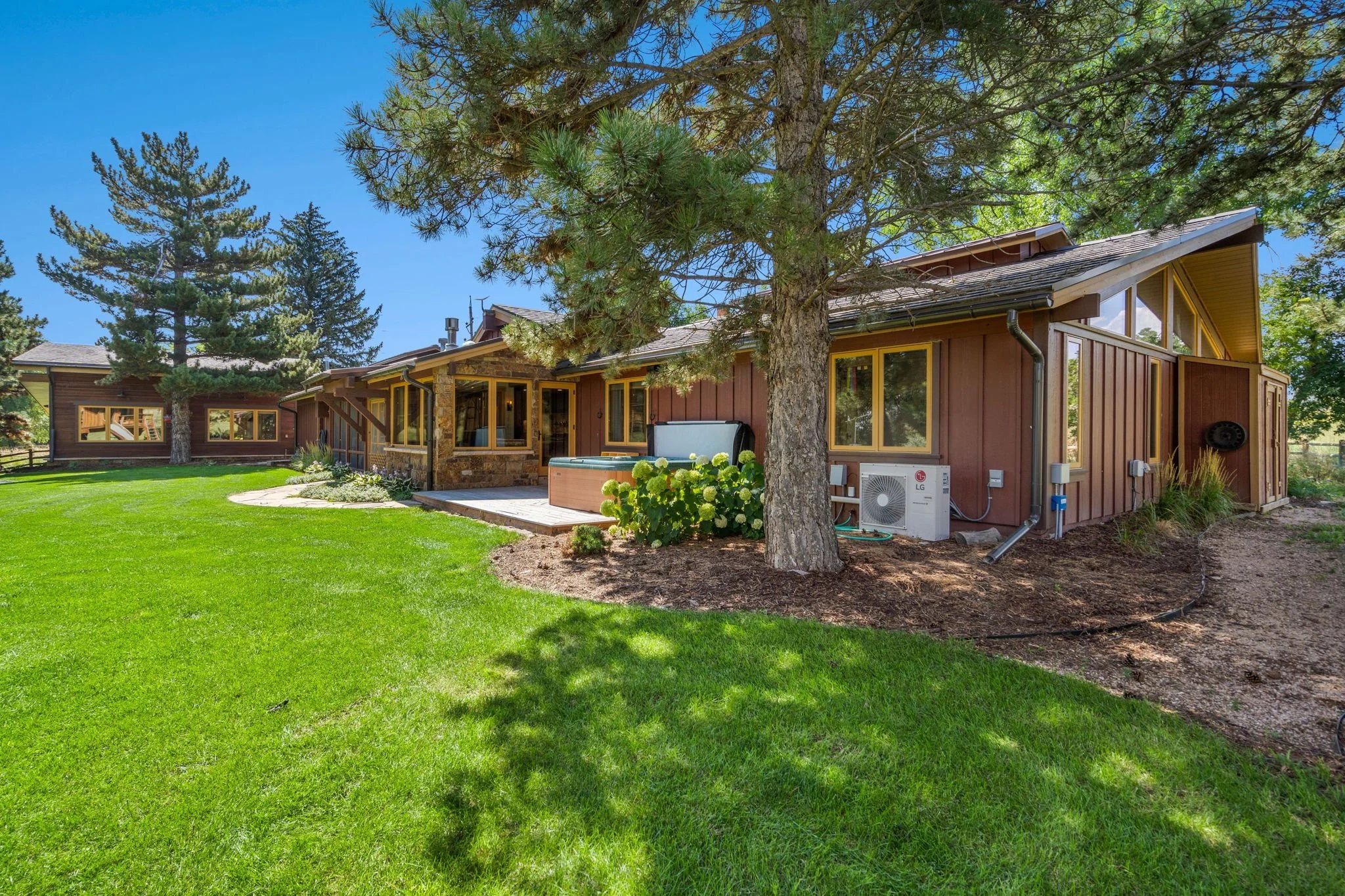 39-web-or-mls-4020 Bingham Hill Rd 39.jpg