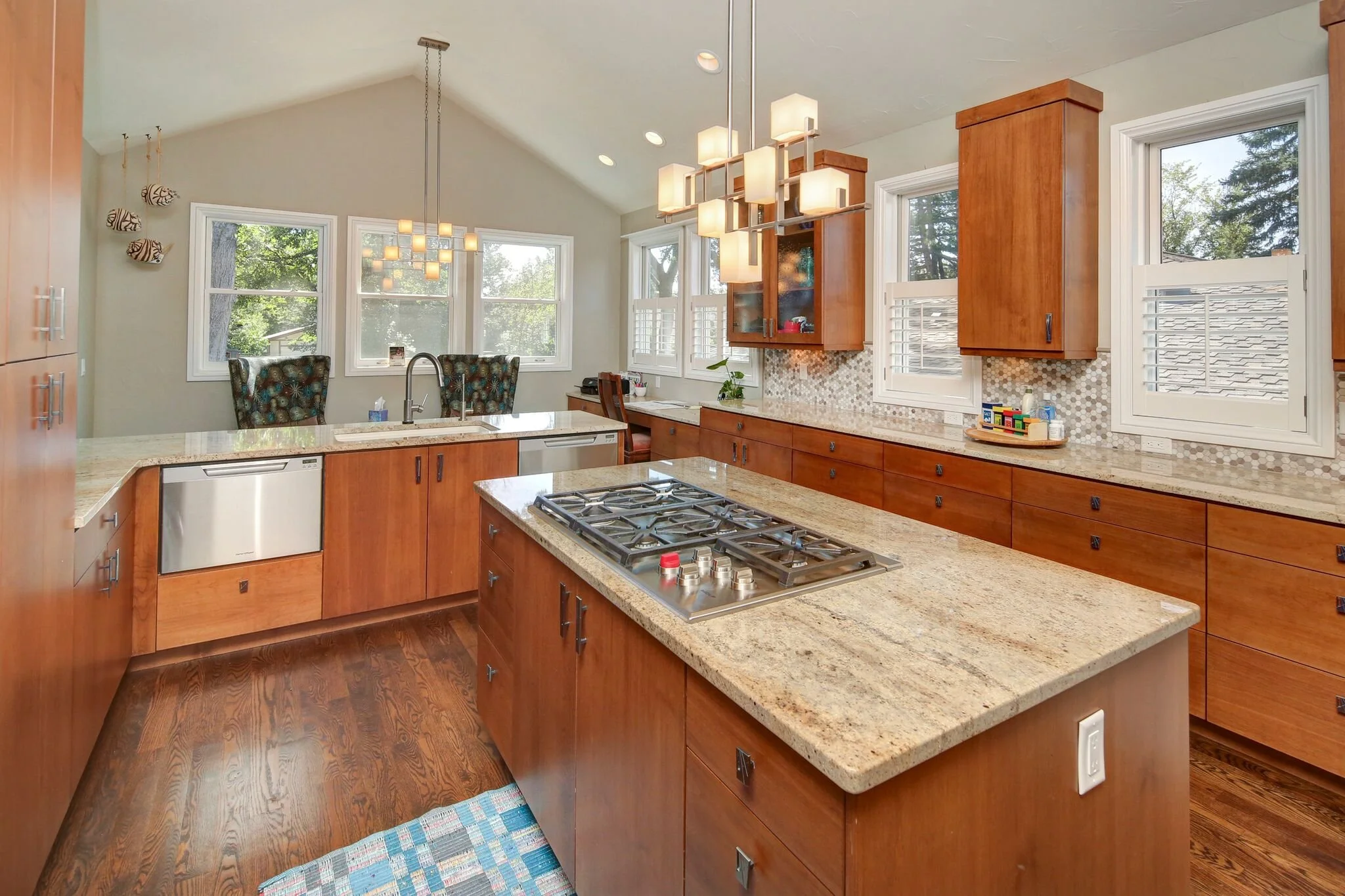 8-Kitchen C.jpg