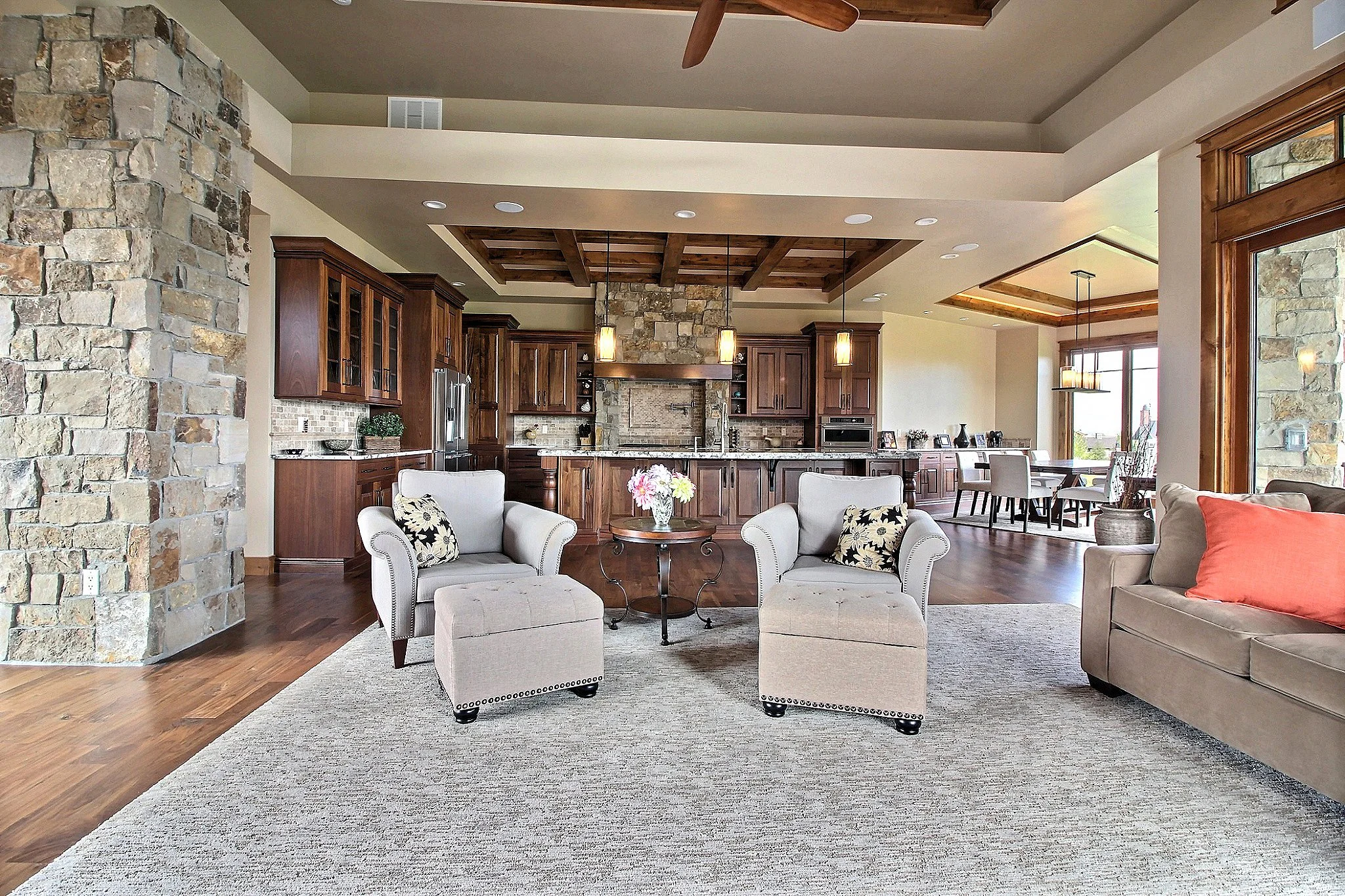17-Living Room.jpg