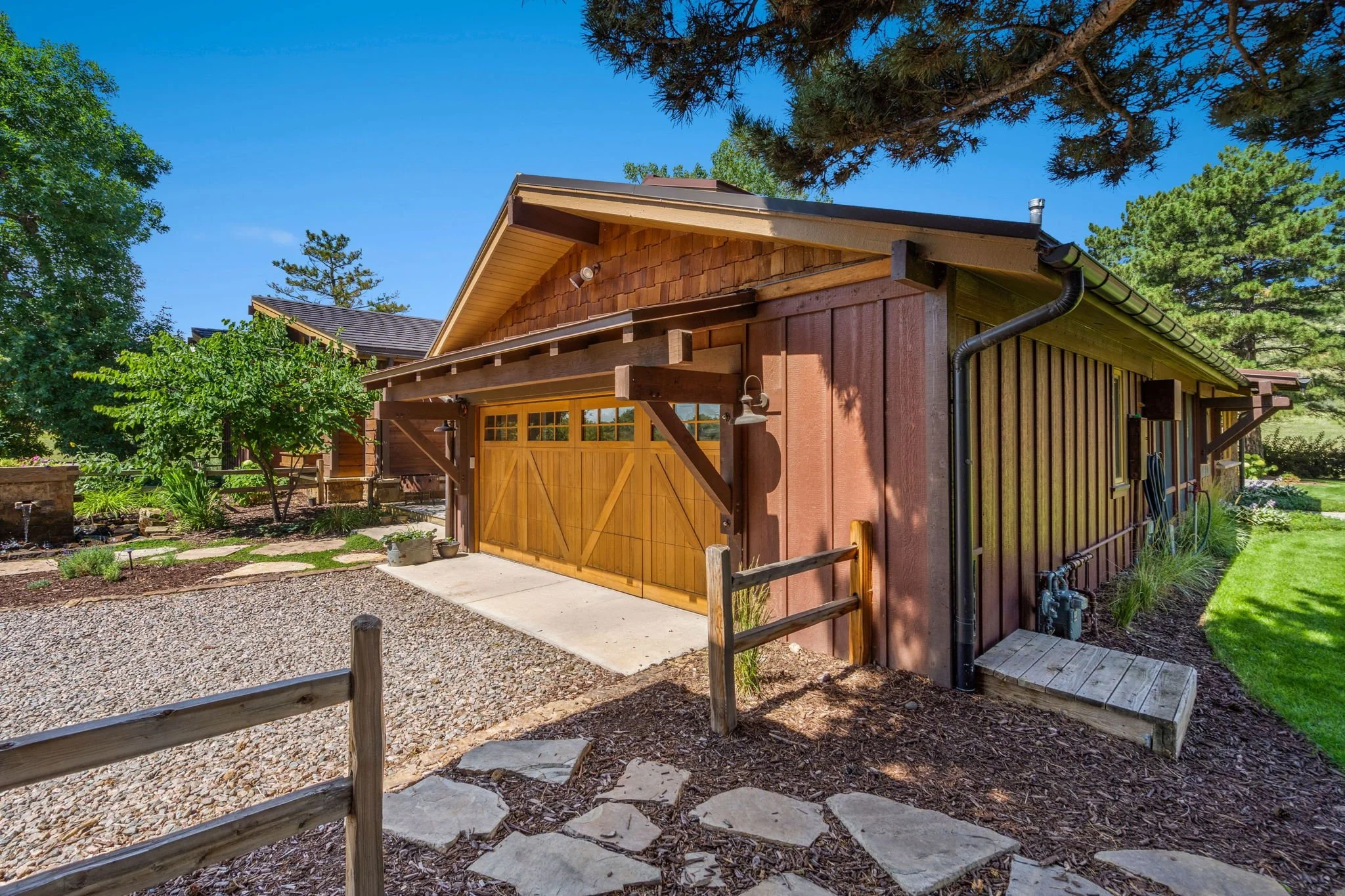 5-web-or-mls-4020 Bingham Hill Rd 5.jpg