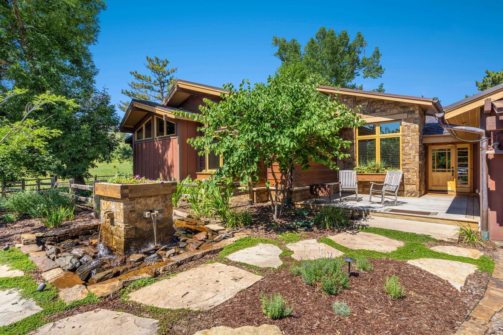 4-web-or-mls-4020 Bingham Hill Rd 4.jpg